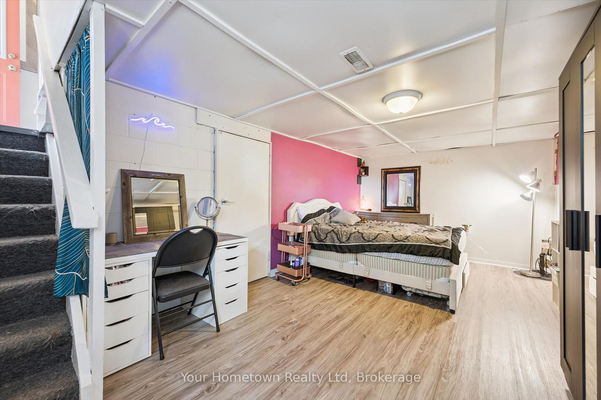 Photo 19 of 497 St Patrick Street E, Centre Wellington, Fergus — HOMEH