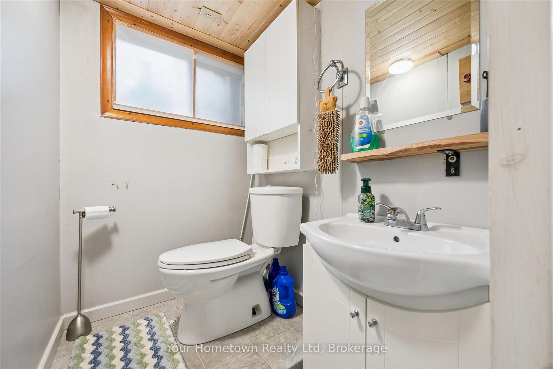 Photo 24 of 497 St Patrick Street E, Centre Wellington, Fergus — HOMEH