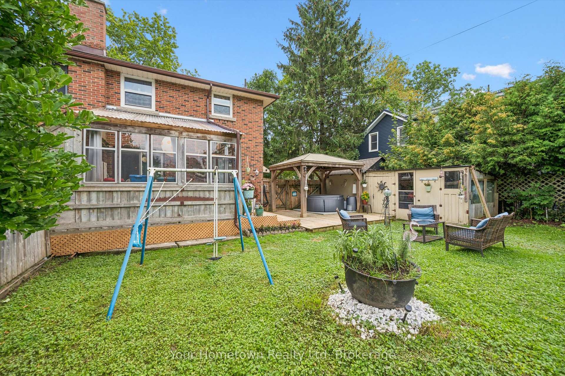 Photo 30 of 497 St Patrick Street E, Centre Wellington, Fergus — HOMEH