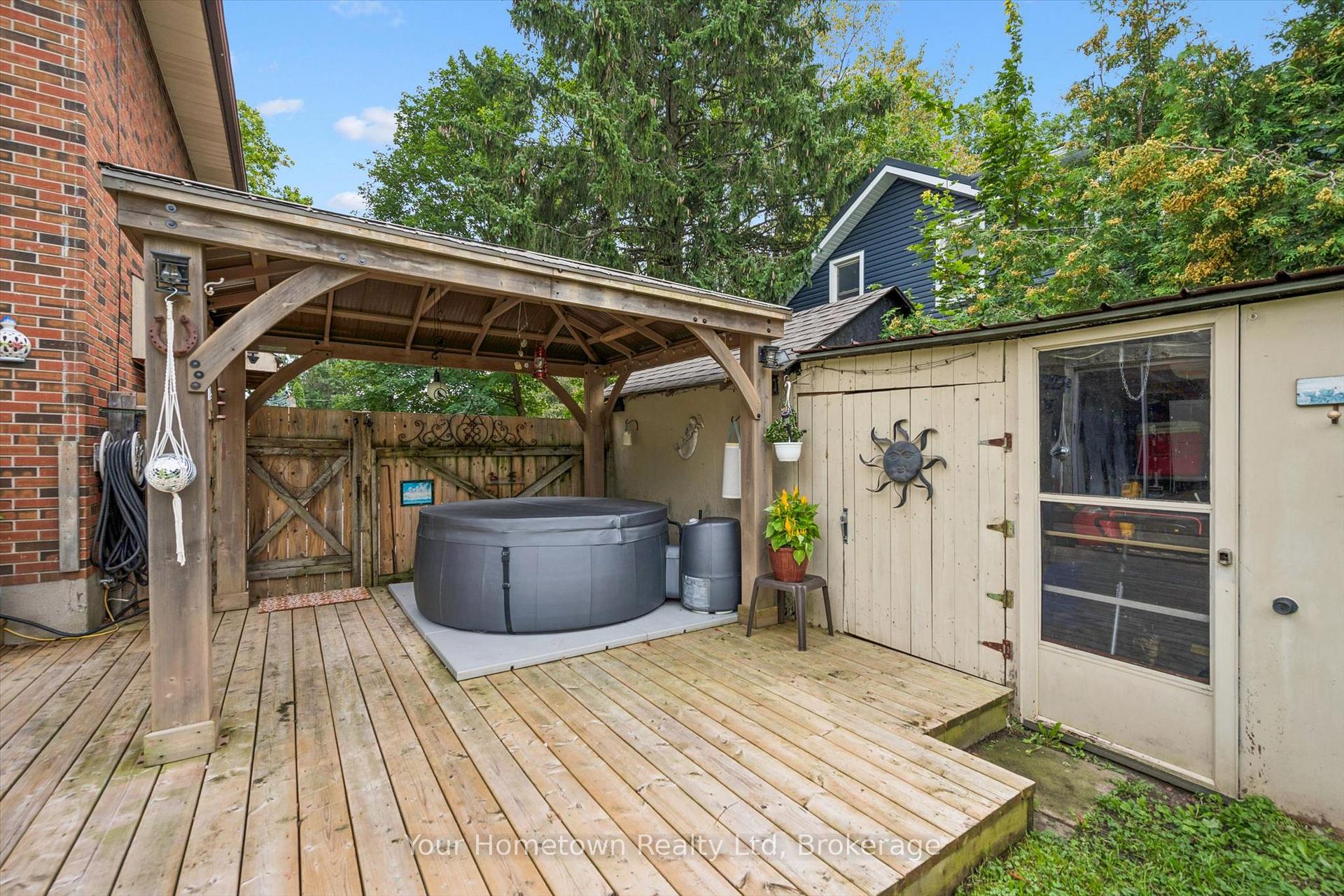 Photo 32 of 497 St Patrick Street E, Centre Wellington, Fergus — HOMEH