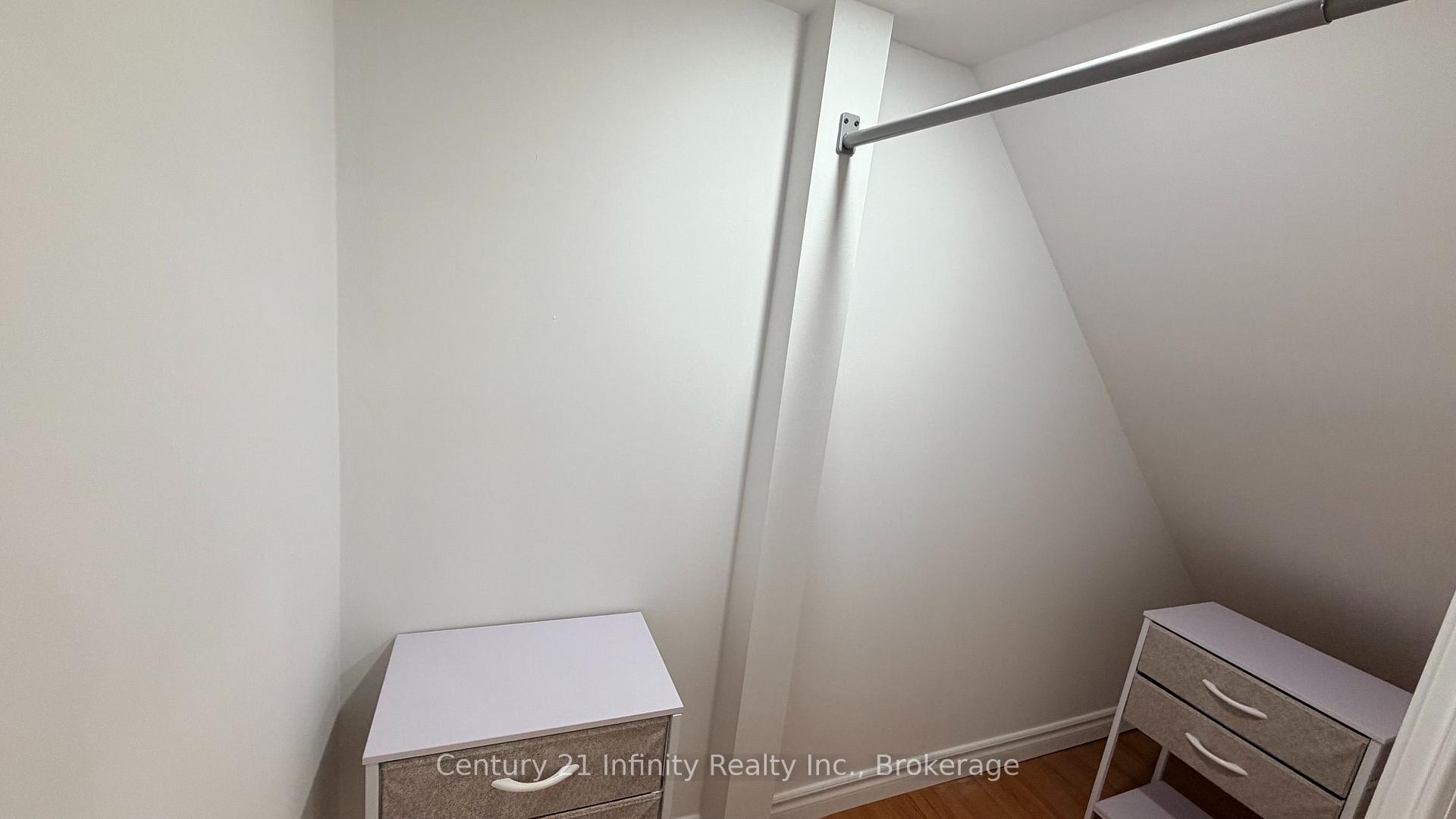 Photo 6 of Unit Basement, 5 Dusk Owl Drive, Scarborough, Rouge — HOMEH