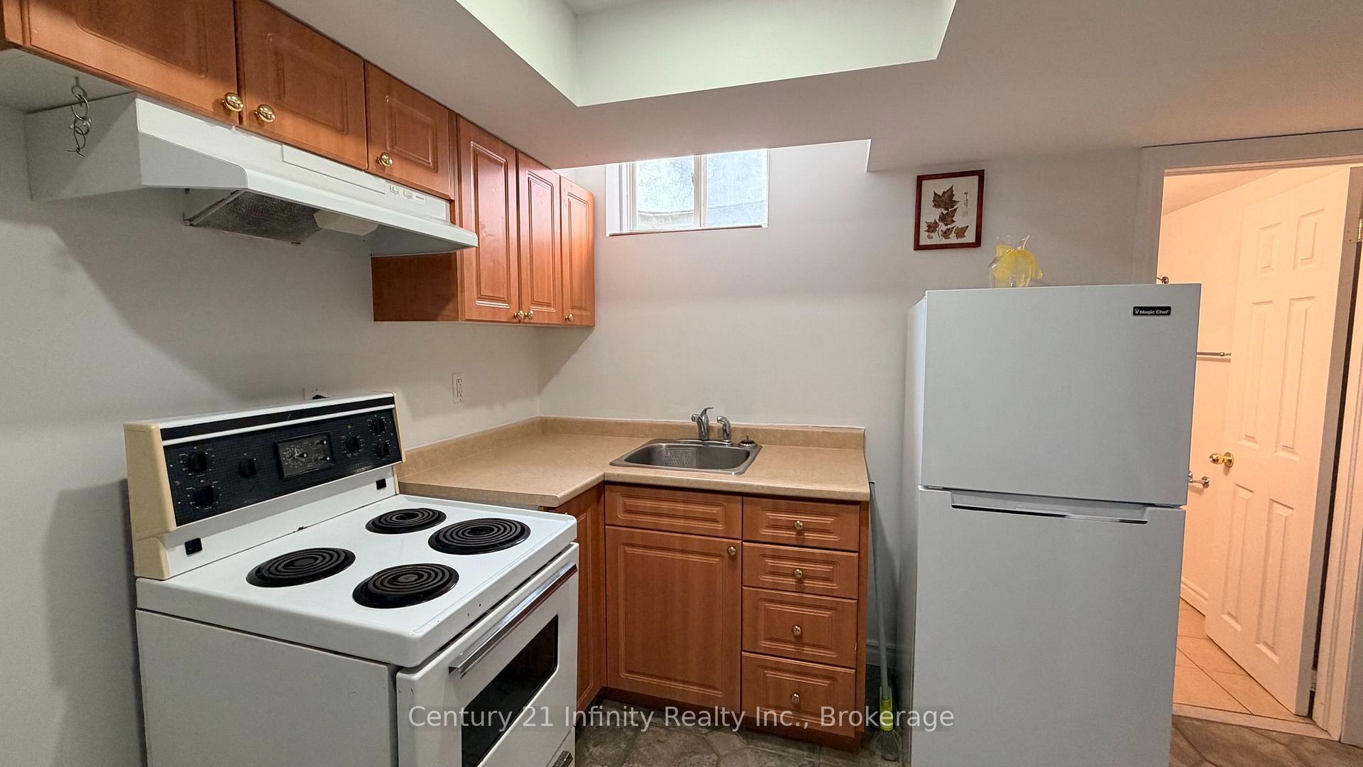 Photo 7 of Unit Basement, 5 Dusk Owl Drive, Scarborough, Rouge — HOMEH