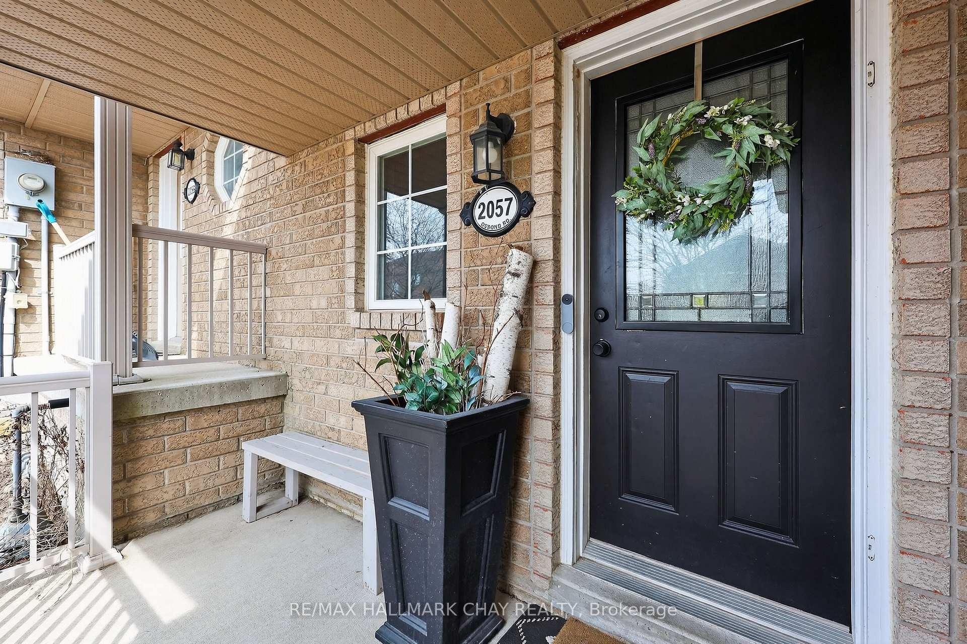 Photo 2 of 2057 Osbond Road, Innisfil, Alcona — HOMEH