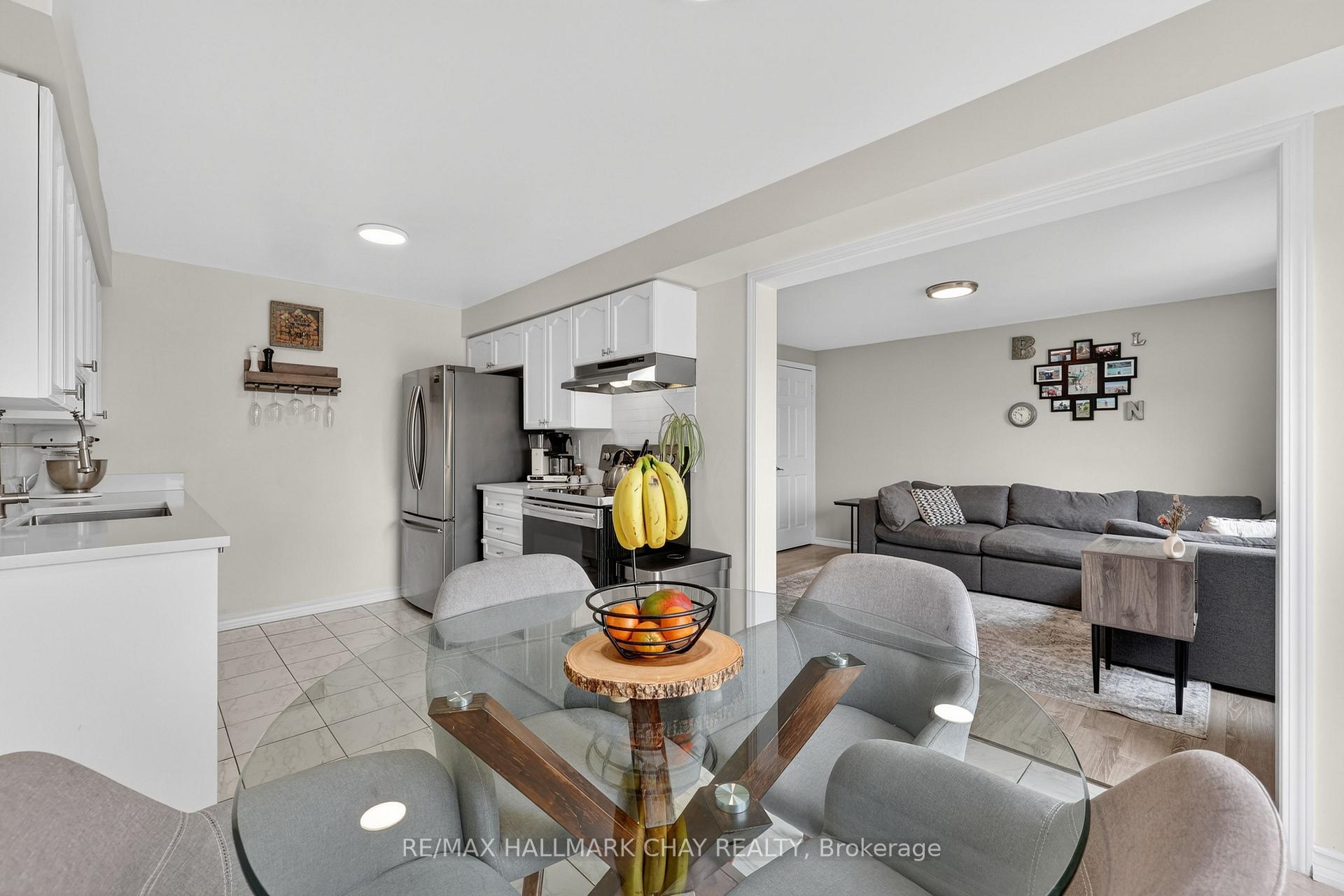 Photo 12 of 2057 Osbond Road, Innisfil, Alcona — HOMEH