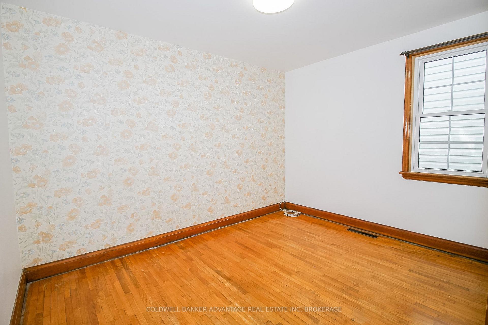 Photo 17 of 28 Marshall Avenue, Welland, Broadway — HOMEH