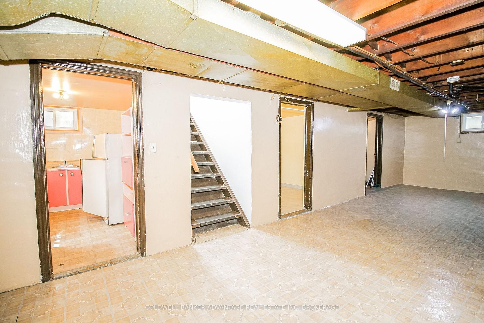 Photo 20 of 28 Marshall Avenue, Welland, Broadway — HOMEH