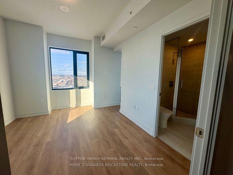 Photo 5 of Unit 2902, 2920 Hwy 7 Road, Vaughan, Concord — HOMEH