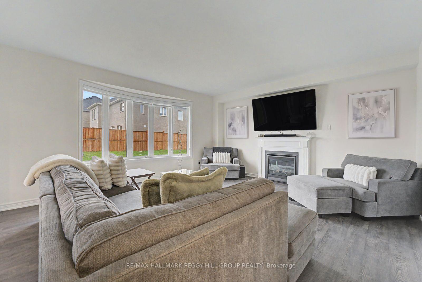 Photo 4 of 113 Rugman Crescent, Springwater, Centre Vespra — HOMEH