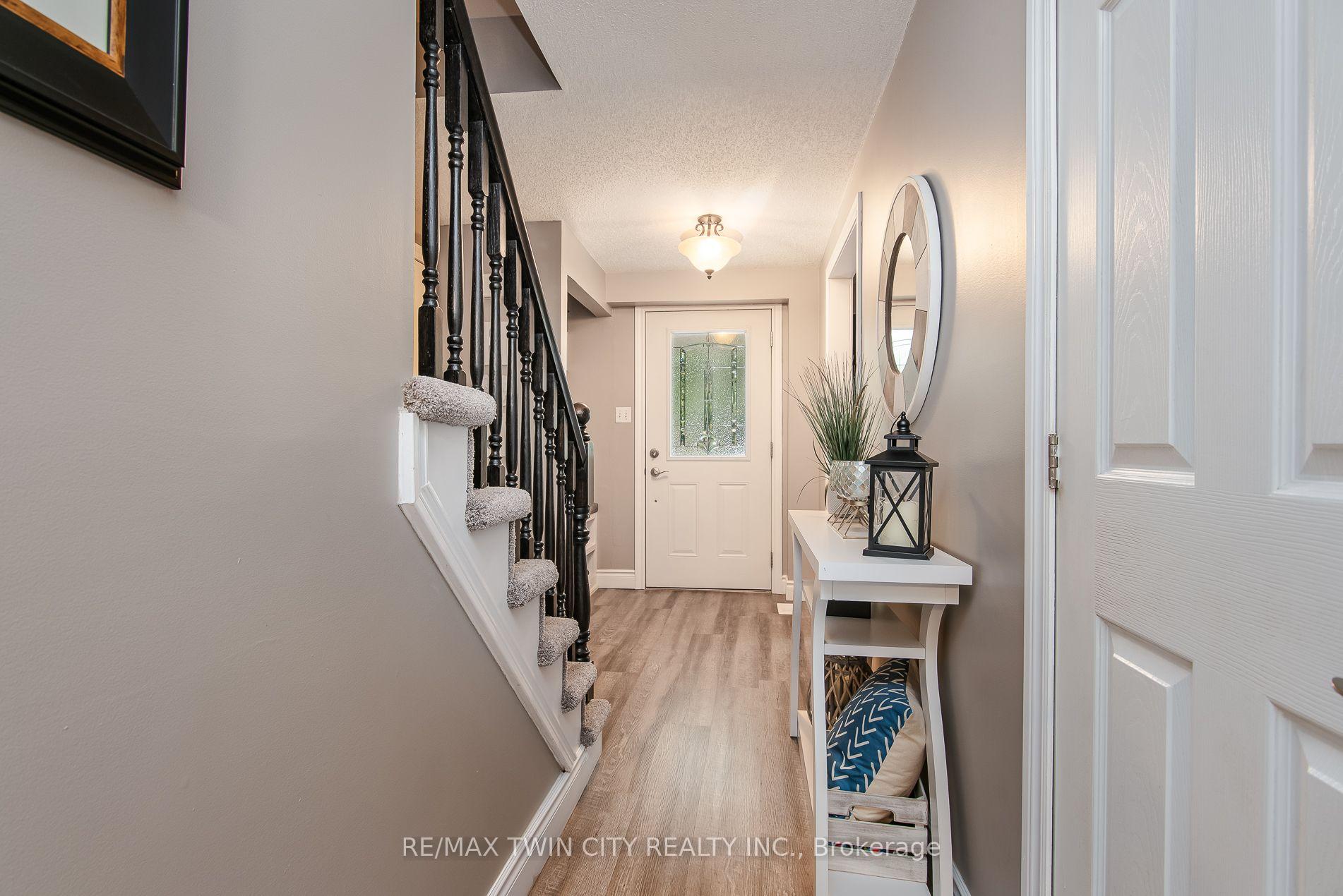 Photo 6 of 122 Bier Crescent, Wilmot, New Hamburg — HOMEH