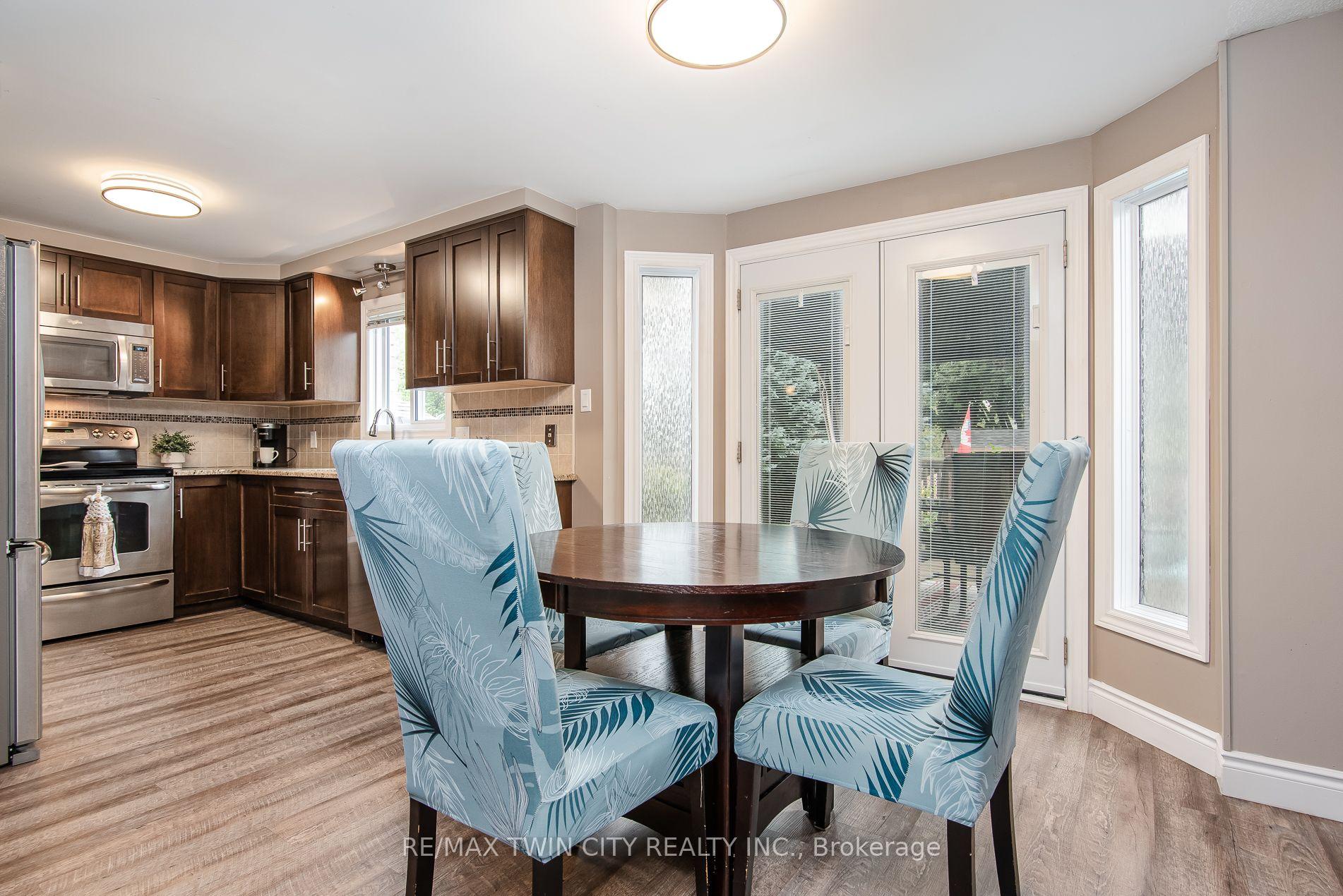 Photo 22 of 122 Bier Crescent, Wilmot, New Hamburg — HOMEH