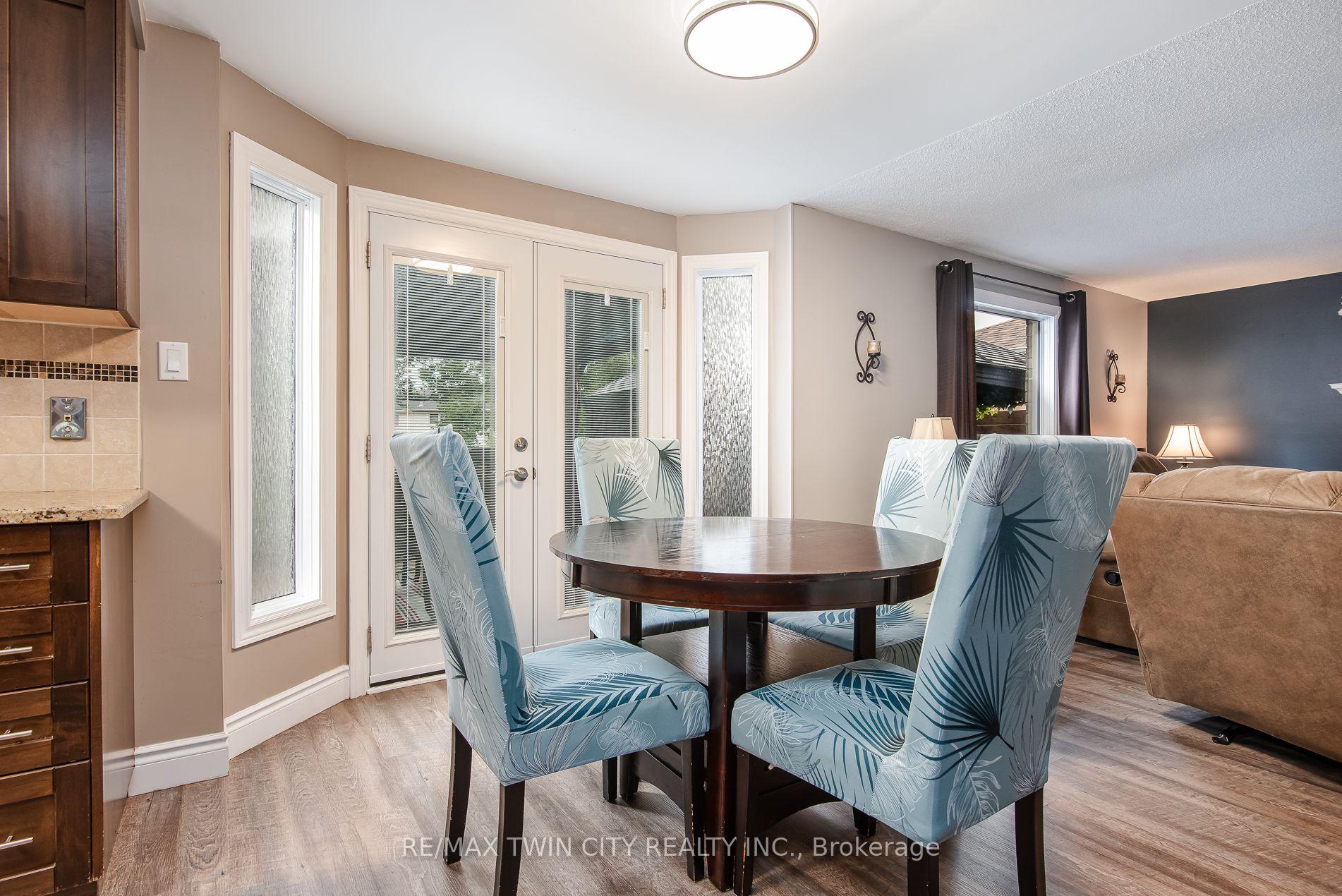 Photo 23 of 122 Bier Crescent, Wilmot, New Hamburg — HOMEH