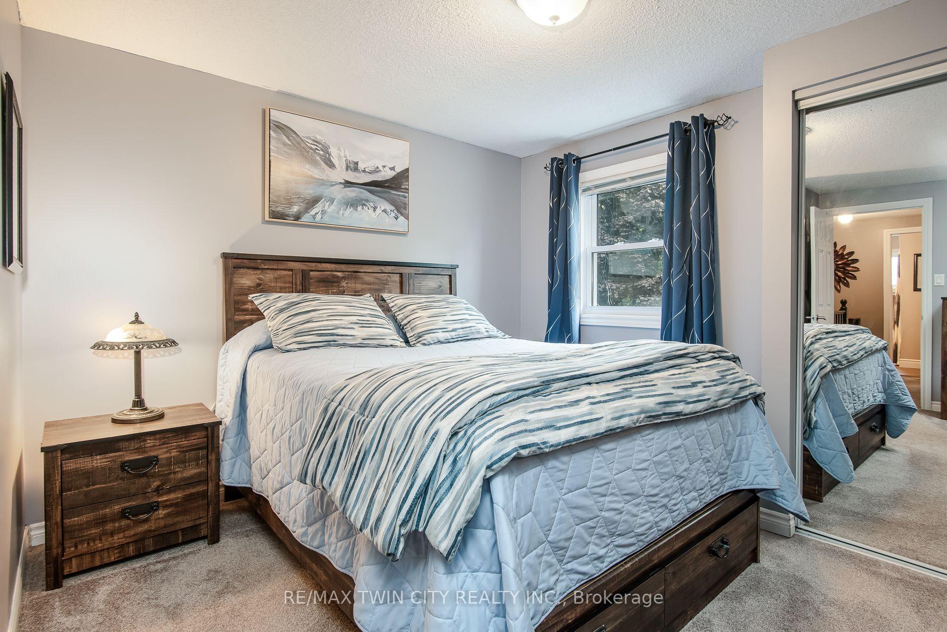 Photo 29 of 122 Bier Crescent, Wilmot, New Hamburg — HOMEH