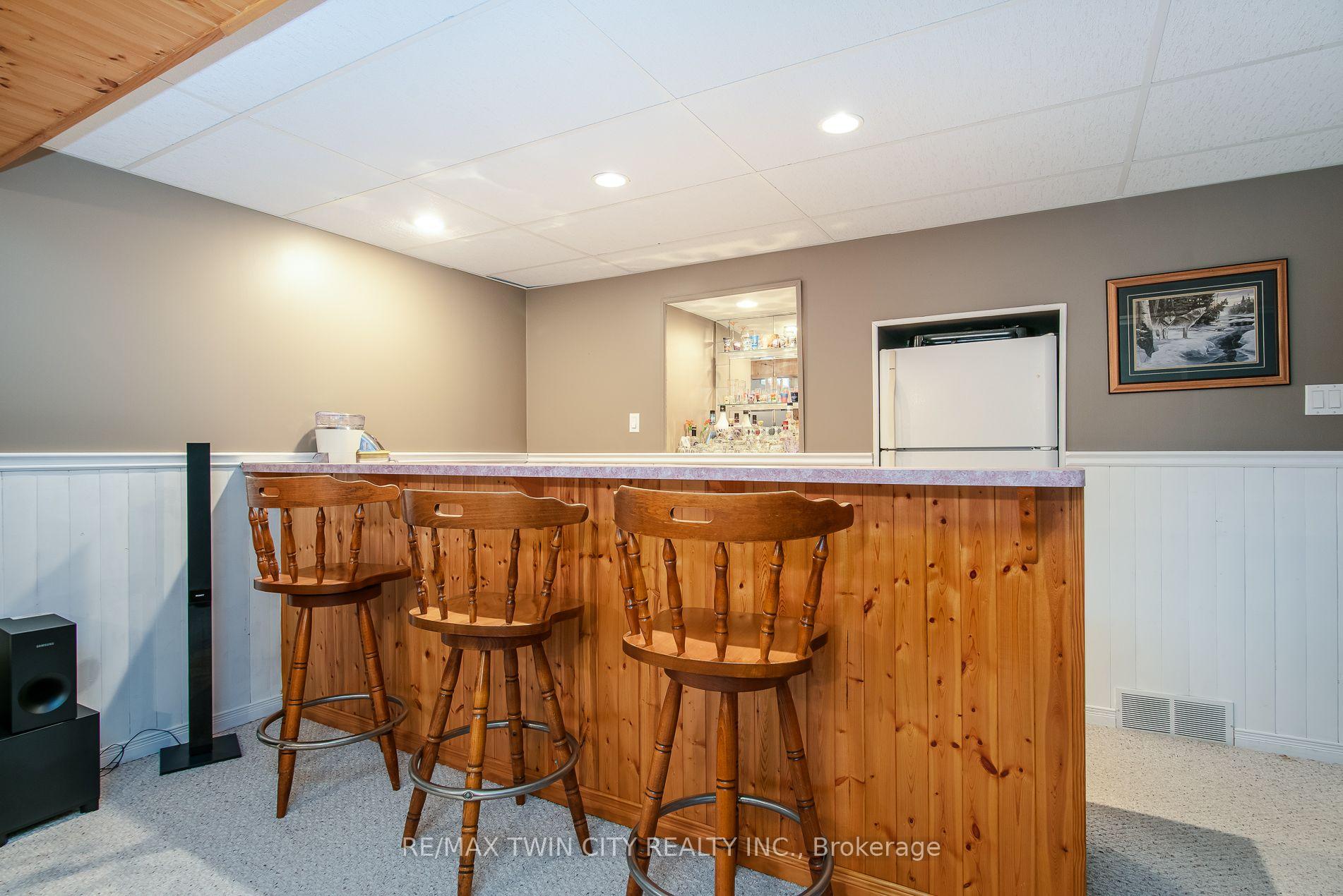 Photo 34 of 122 Bier Crescent, Wilmot, New Hamburg — HOMEH