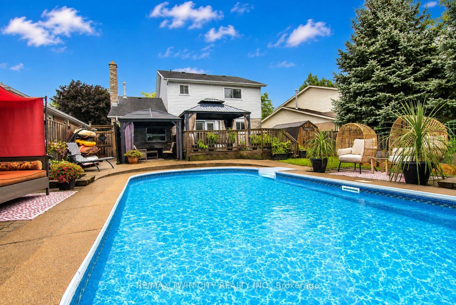 Photo 39 of 122 Bier Crescent, Wilmot, New Hamburg — HOMEH