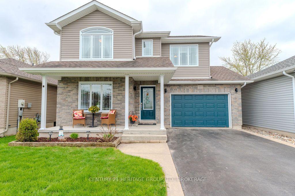 Photo 2 of 1103 Crossfield Avenue, Kingston, City Northwest — HOMEH