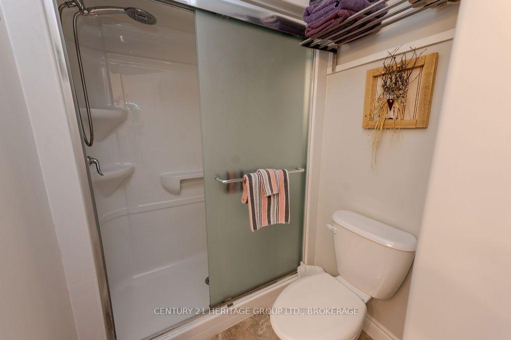 Photo 15 of 1103 Crossfield Avenue, Kingston, City Northwest — HOMEH