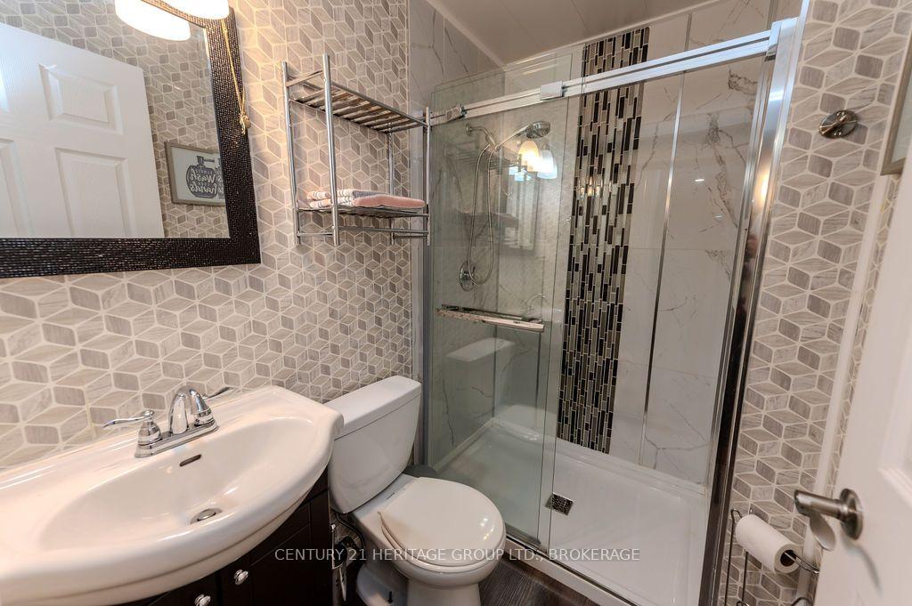 Photo 24 of 1103 Crossfield Avenue, Kingston, City Northwest — HOMEH