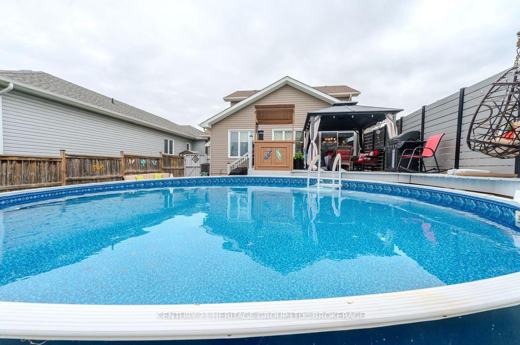 Photo 40 of 1103 Crossfield Avenue, Kingston, City Northwest — HOMEH
