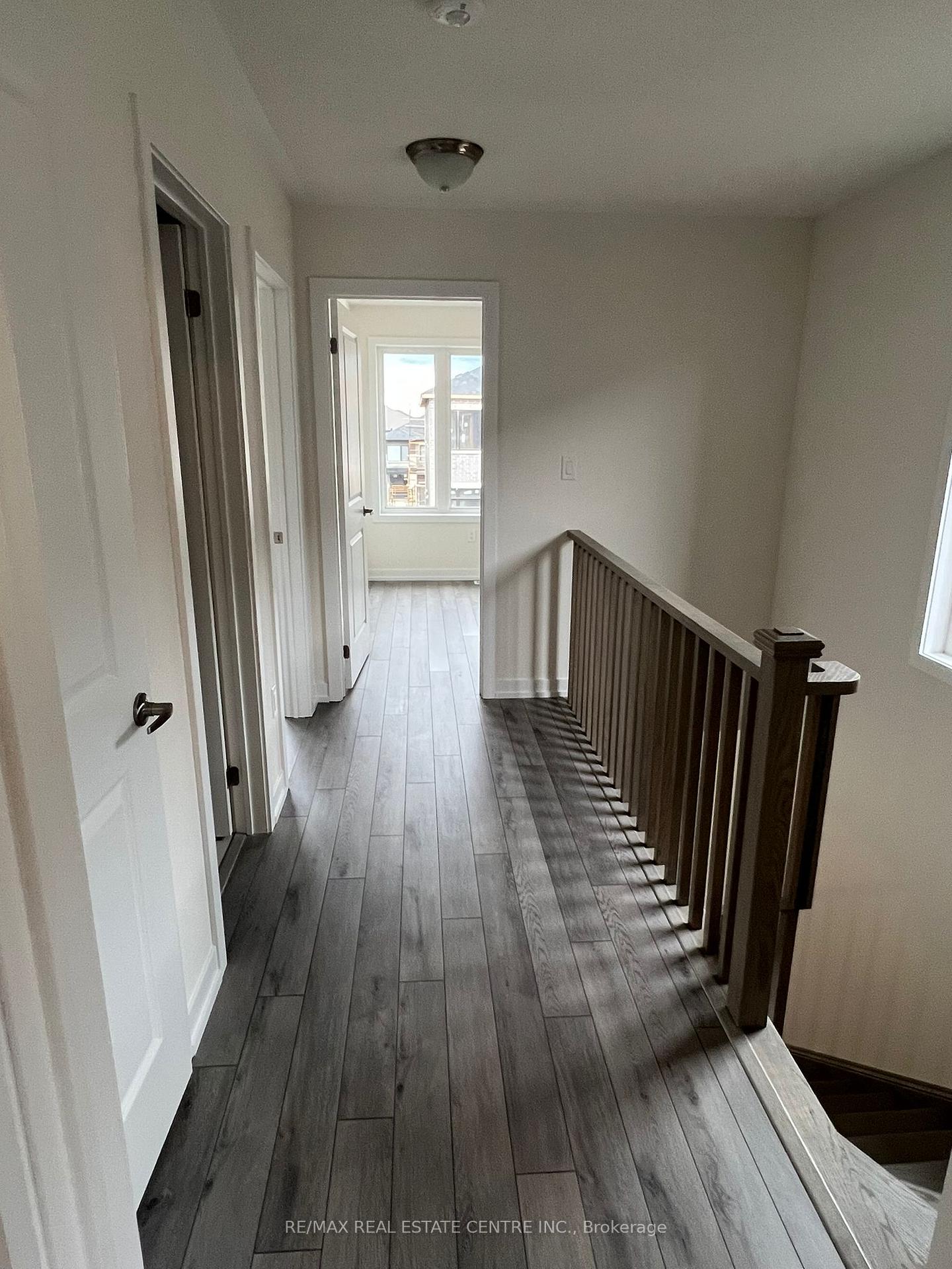 Photo 12 of 1551 Hilson Heights, Milton, Cobban — HOMEH