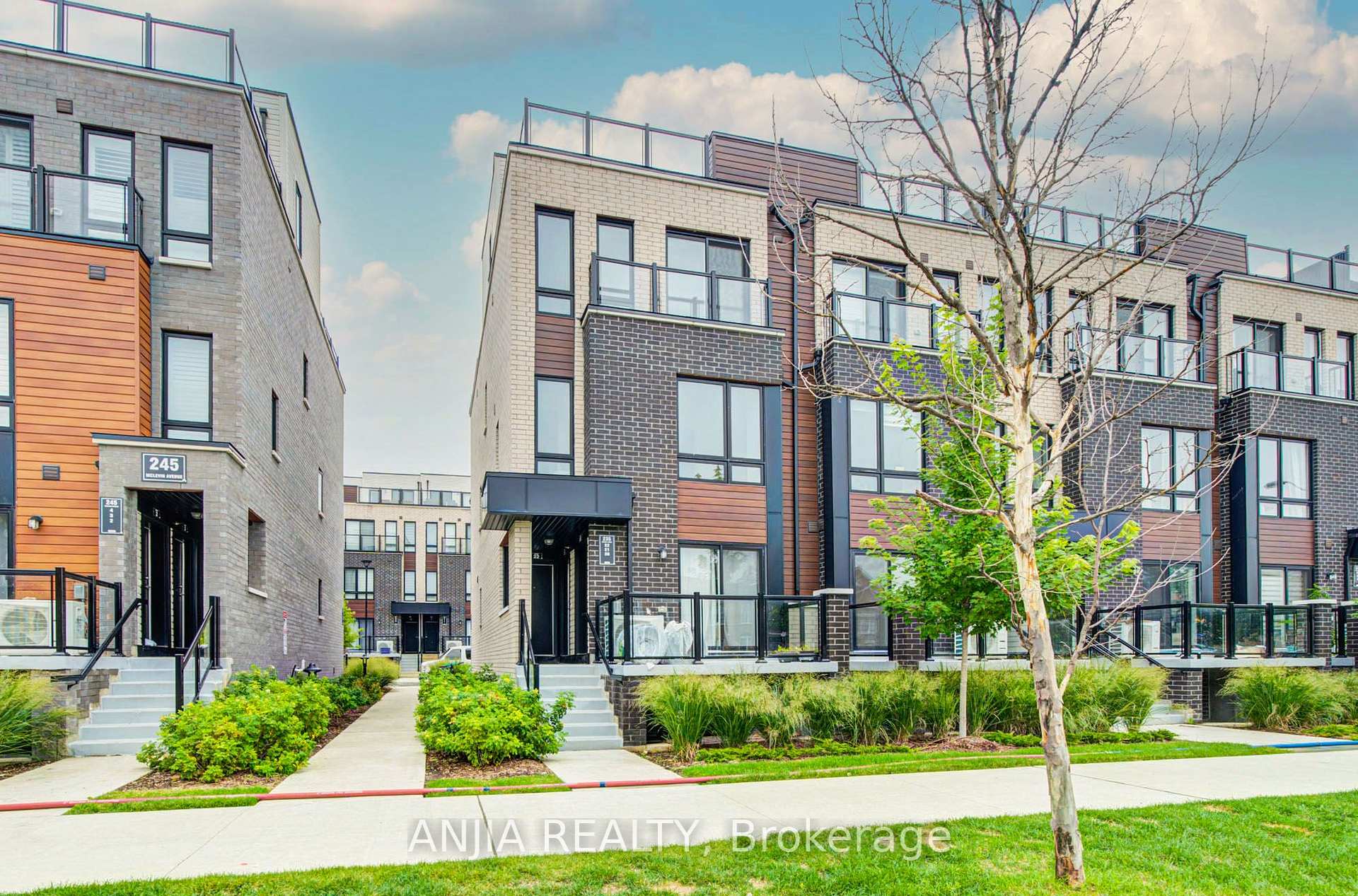 Photo 1 of Unit 21, 235 Mclevin Avenue, Scarborough, Malvern — HOMEH
