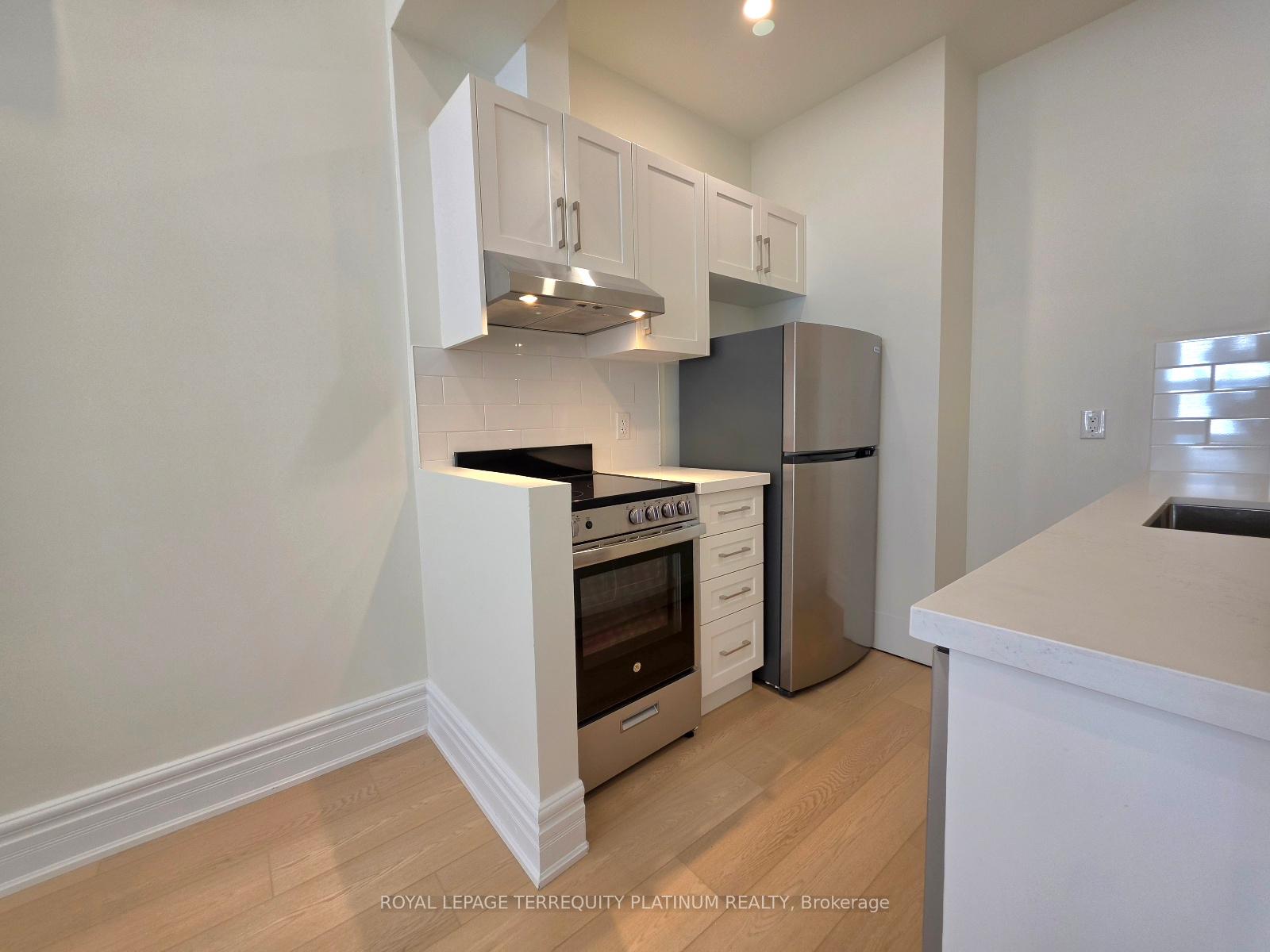 Photo 11 of Unit Unit 2, 11 Beaconsfield Avenue, Toronto, Little Portugal — HOMEH