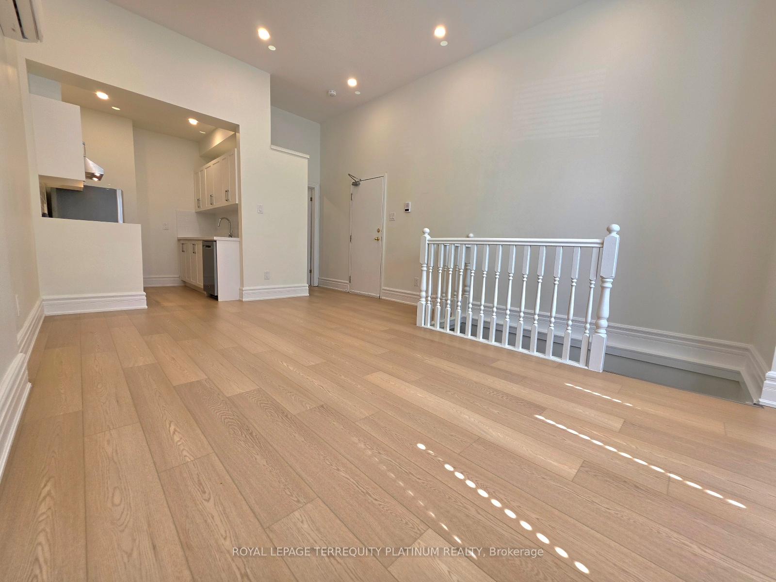 Photo 14 of Unit Unit 2, 11 Beaconsfield Avenue, Toronto, Little Portugal — HOMEH