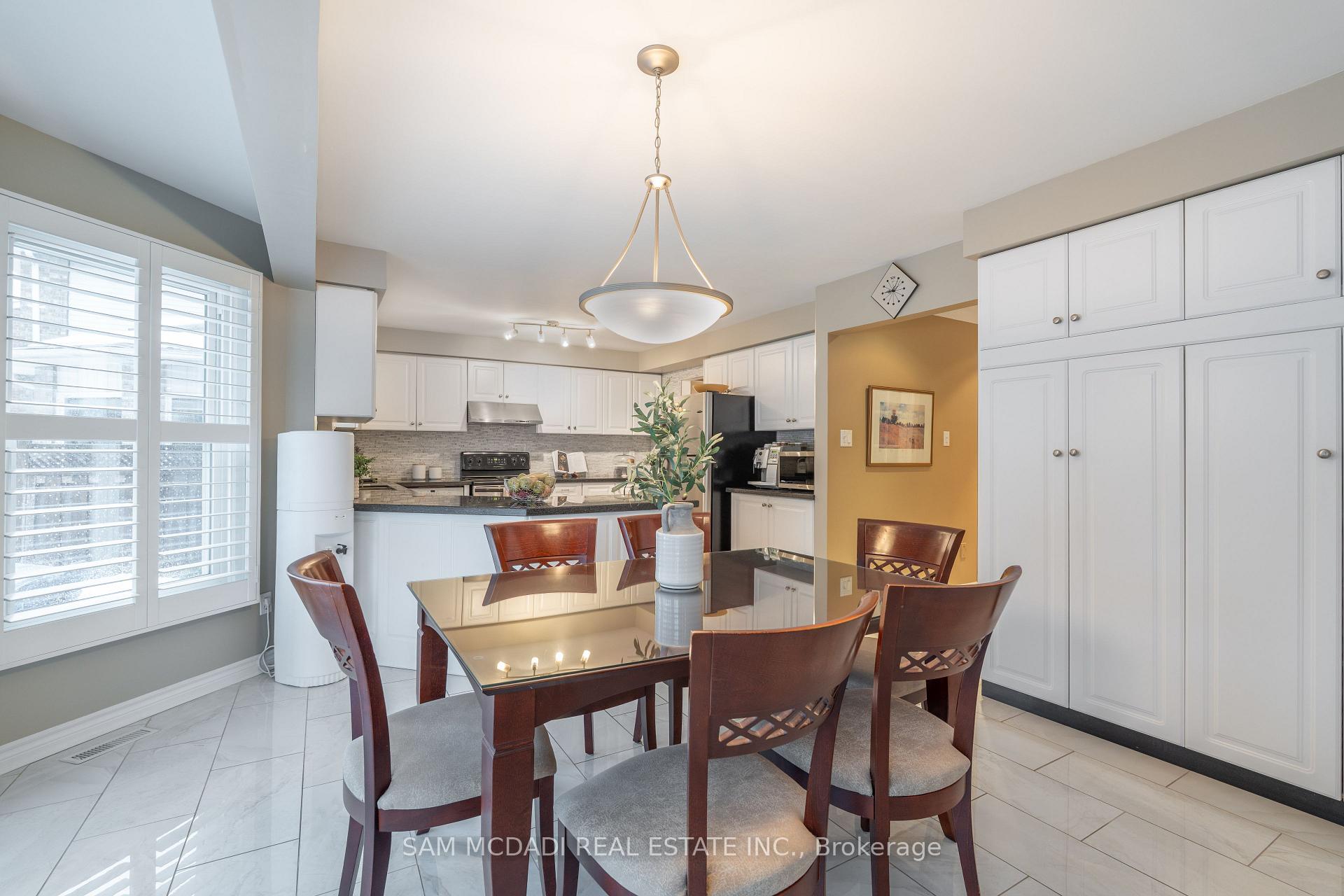 Photo 9 of 69 Parkside Drive, Brampton, Brampton South — HOMEH