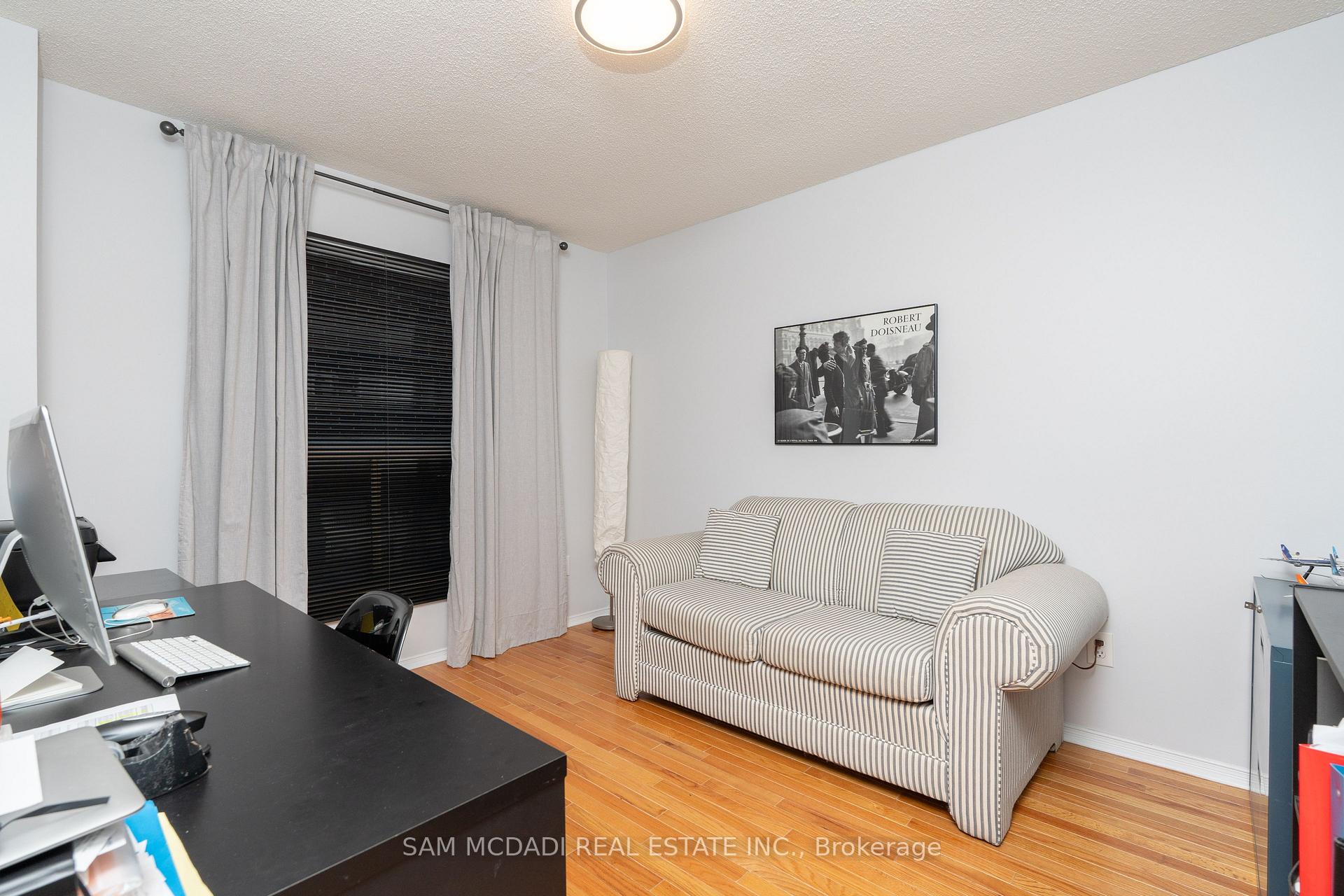 Photo 15 of 69 Parkside Drive, Brampton, Brampton South — HOMEH