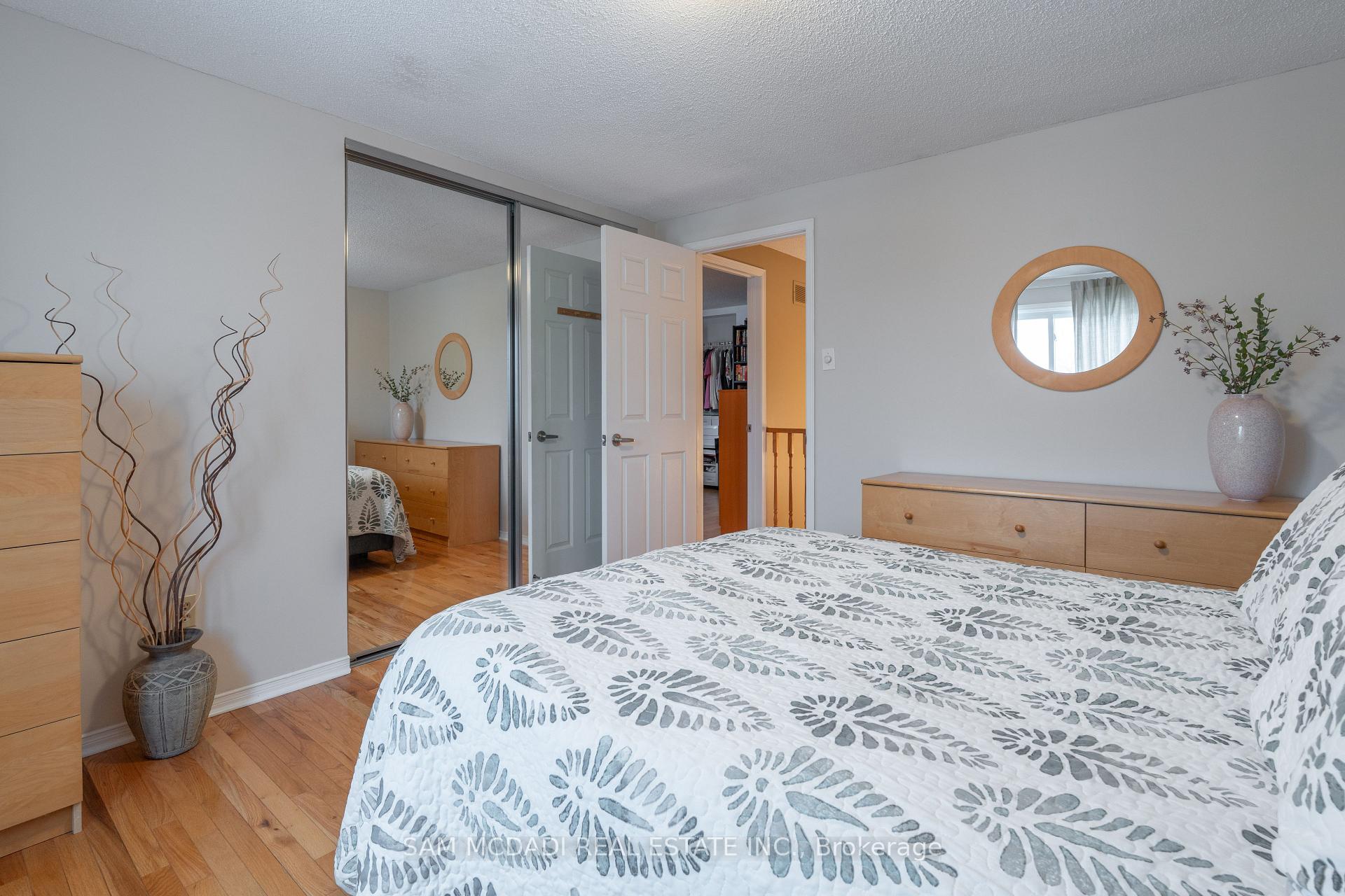Photo 26 of 69 Parkside Drive, Brampton, Brampton South — HOMEH