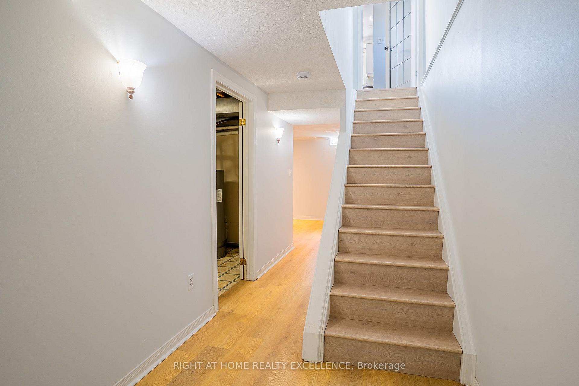 Photo 18 of 1007 Elgin Street N, Cambridge, Greenway-Chaplin — HOMEH