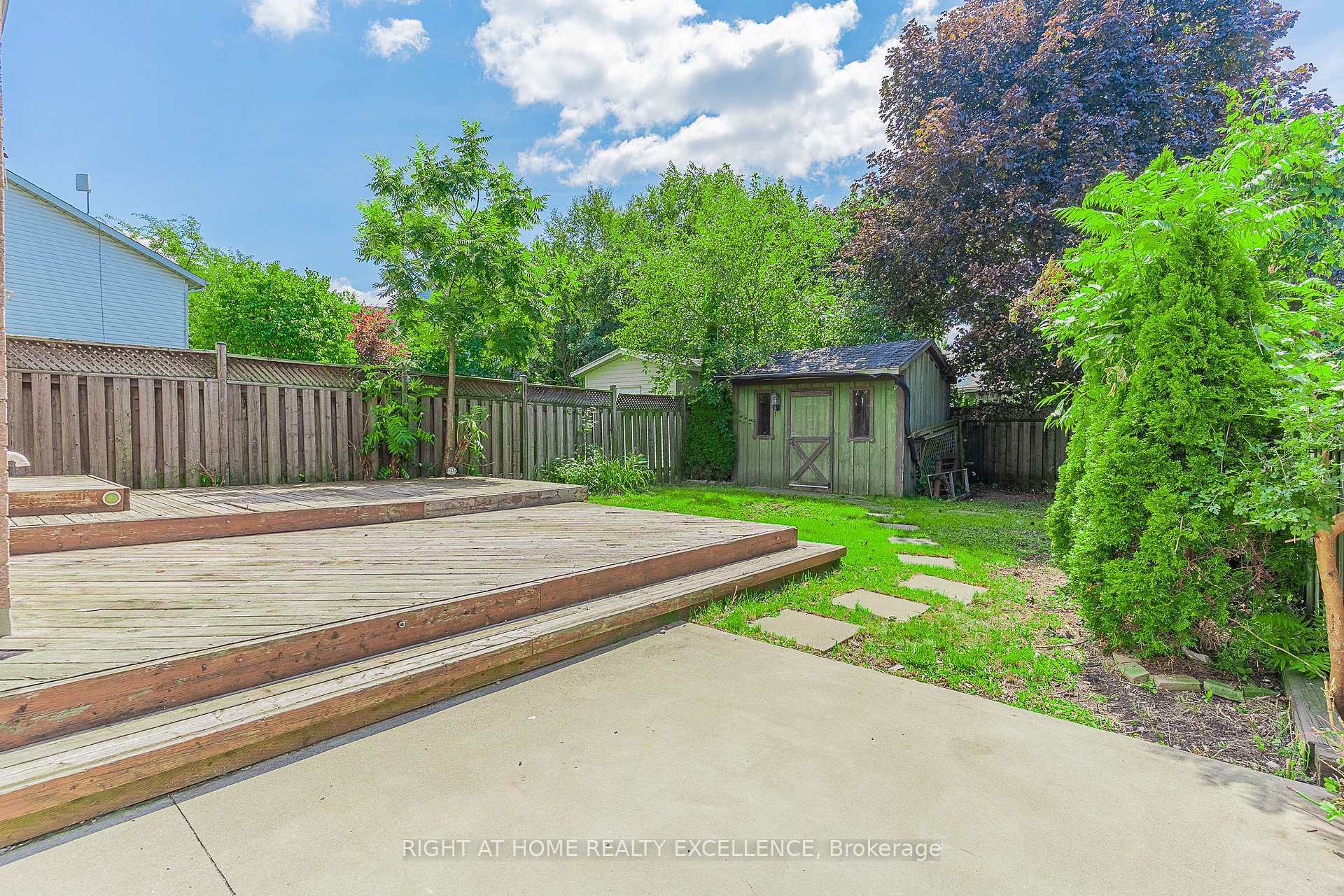 Photo 38 of 1007 Elgin Street N, Cambridge, Greenway-Chaplin — HOMEH