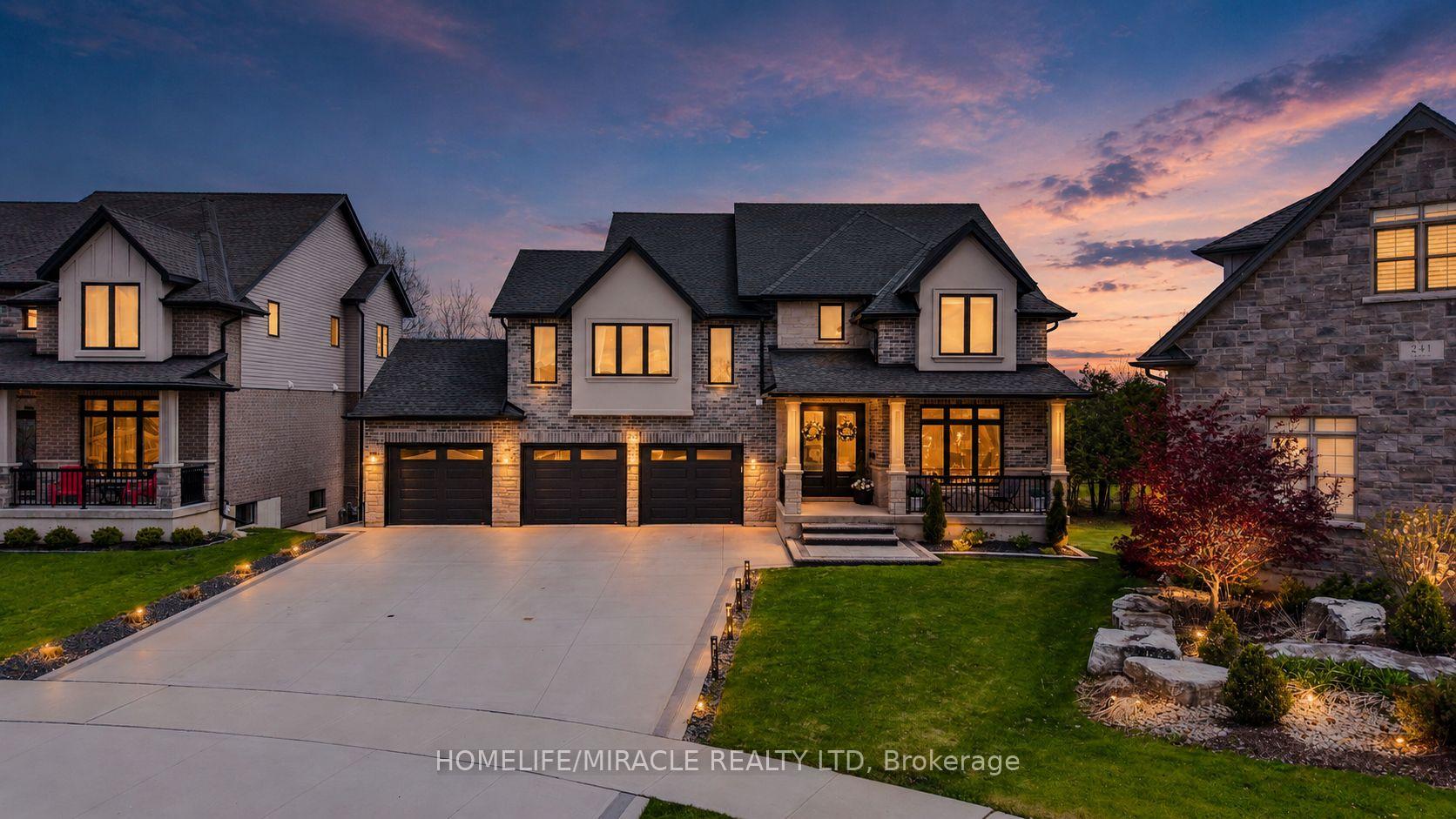 Photo of 245 Tamarack Boulevard