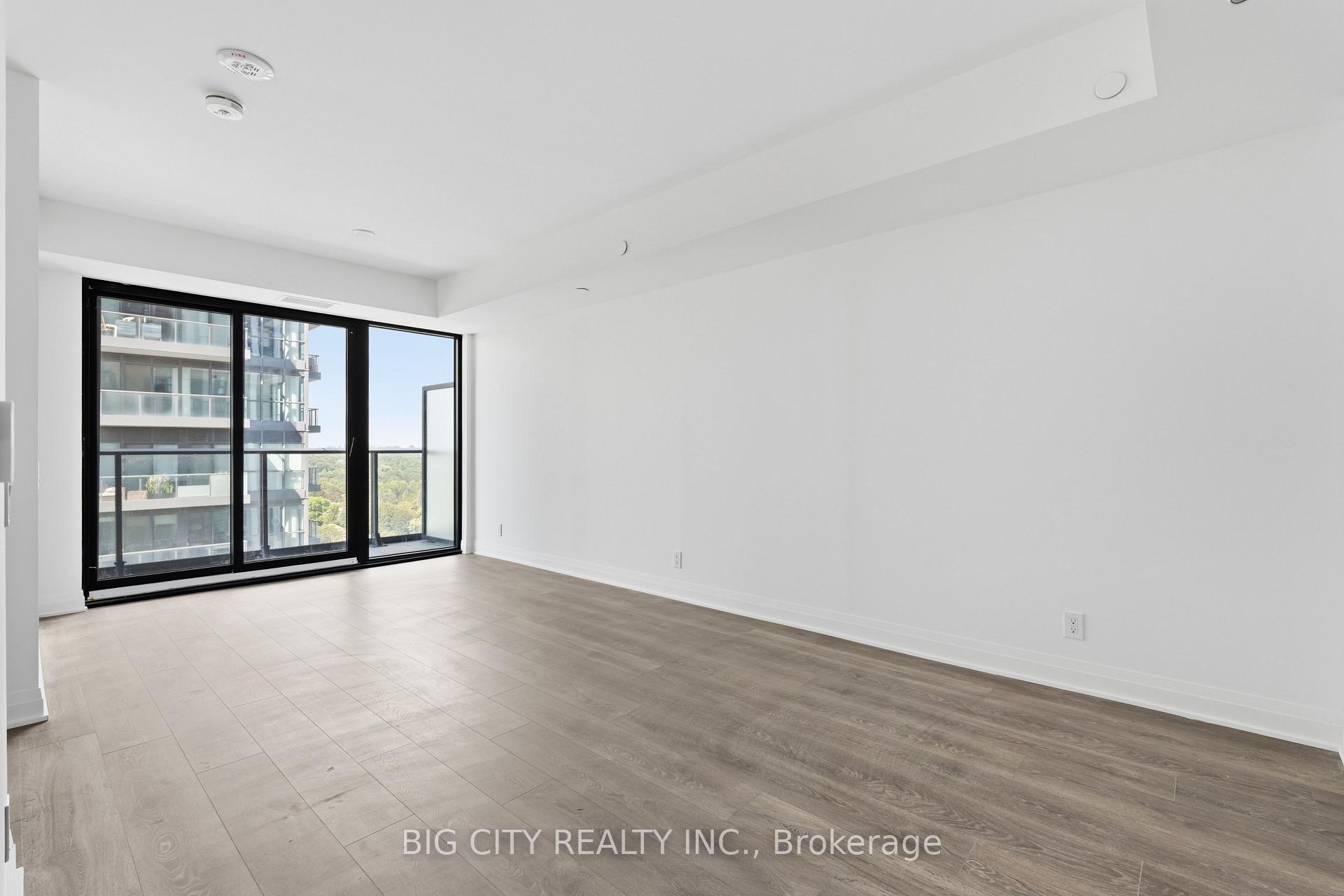 Photo 4 of Unit 1605, 25 Frederick Todd Way, Toronto, Leaside — HOMEH