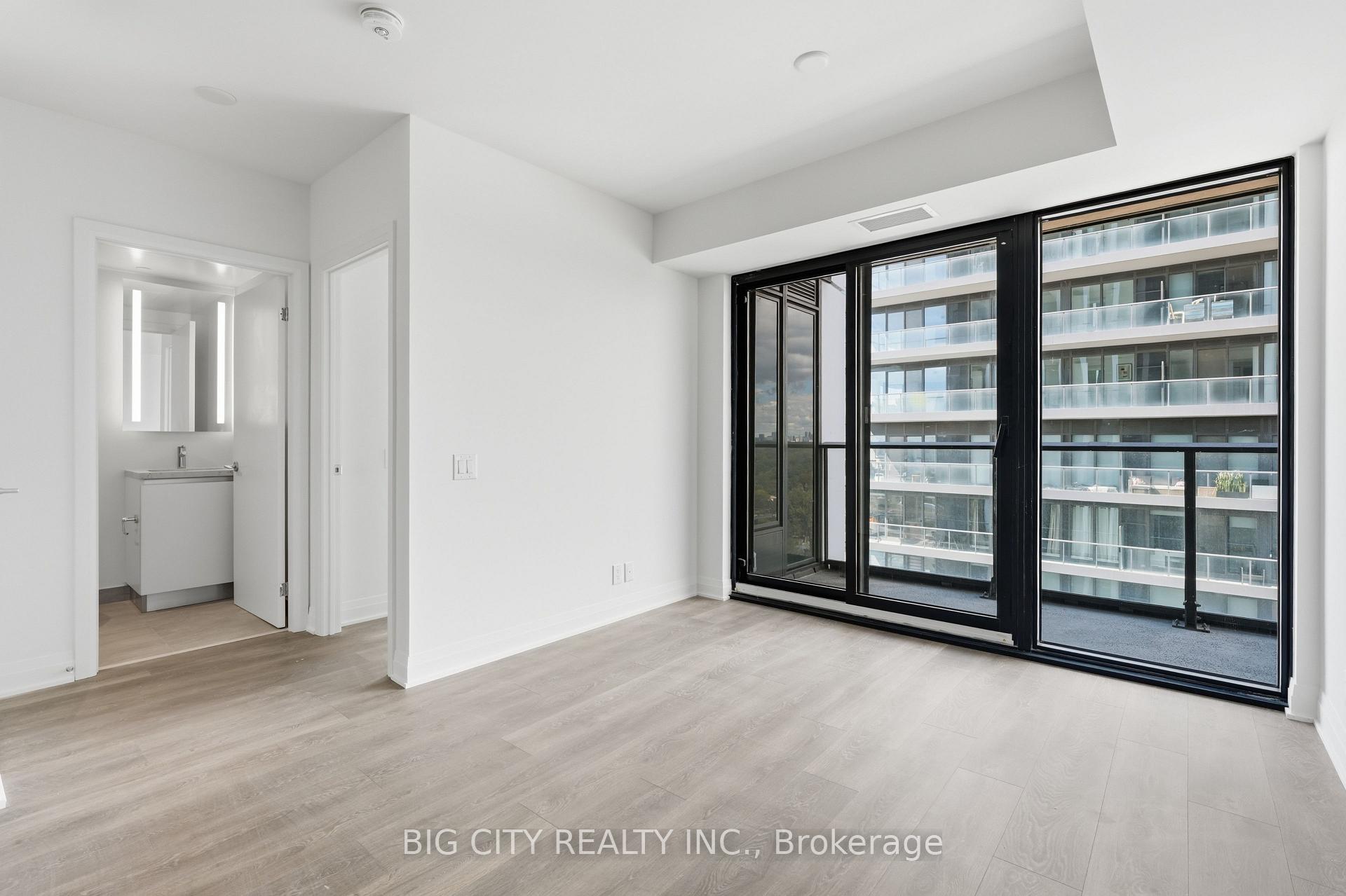 Photo 10 of Unit 1605, 25 Frederick Todd Way, Toronto, Leaside — HOMEH