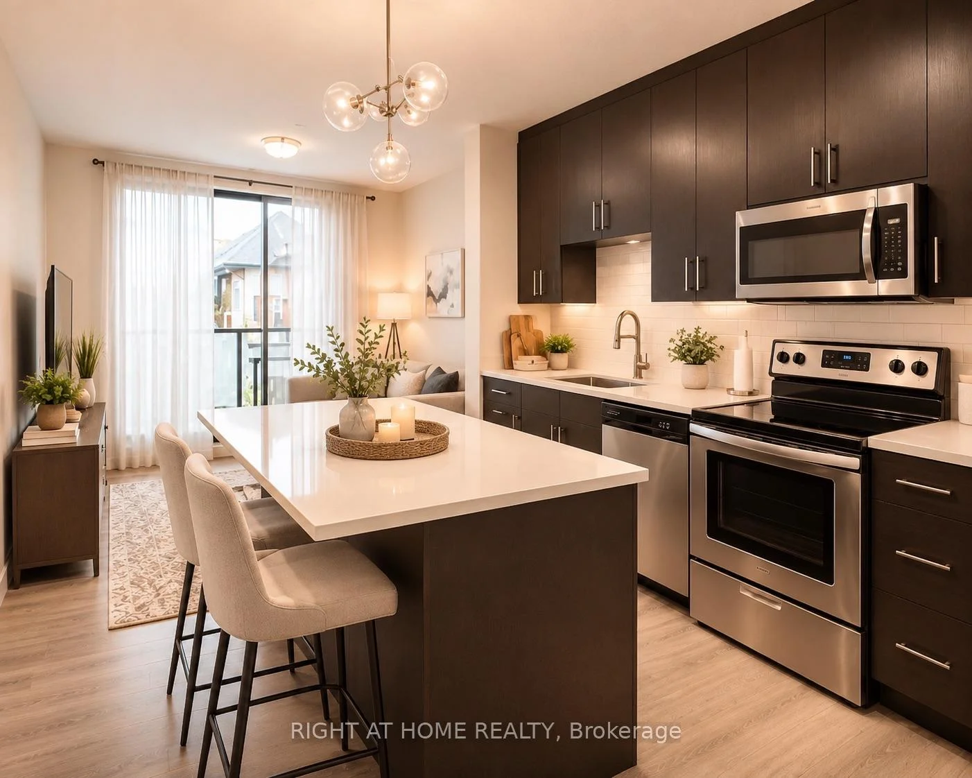 Photo 4 of Unit 103, 690 King Street W, Kitchener, KW Hospital — HOMEH