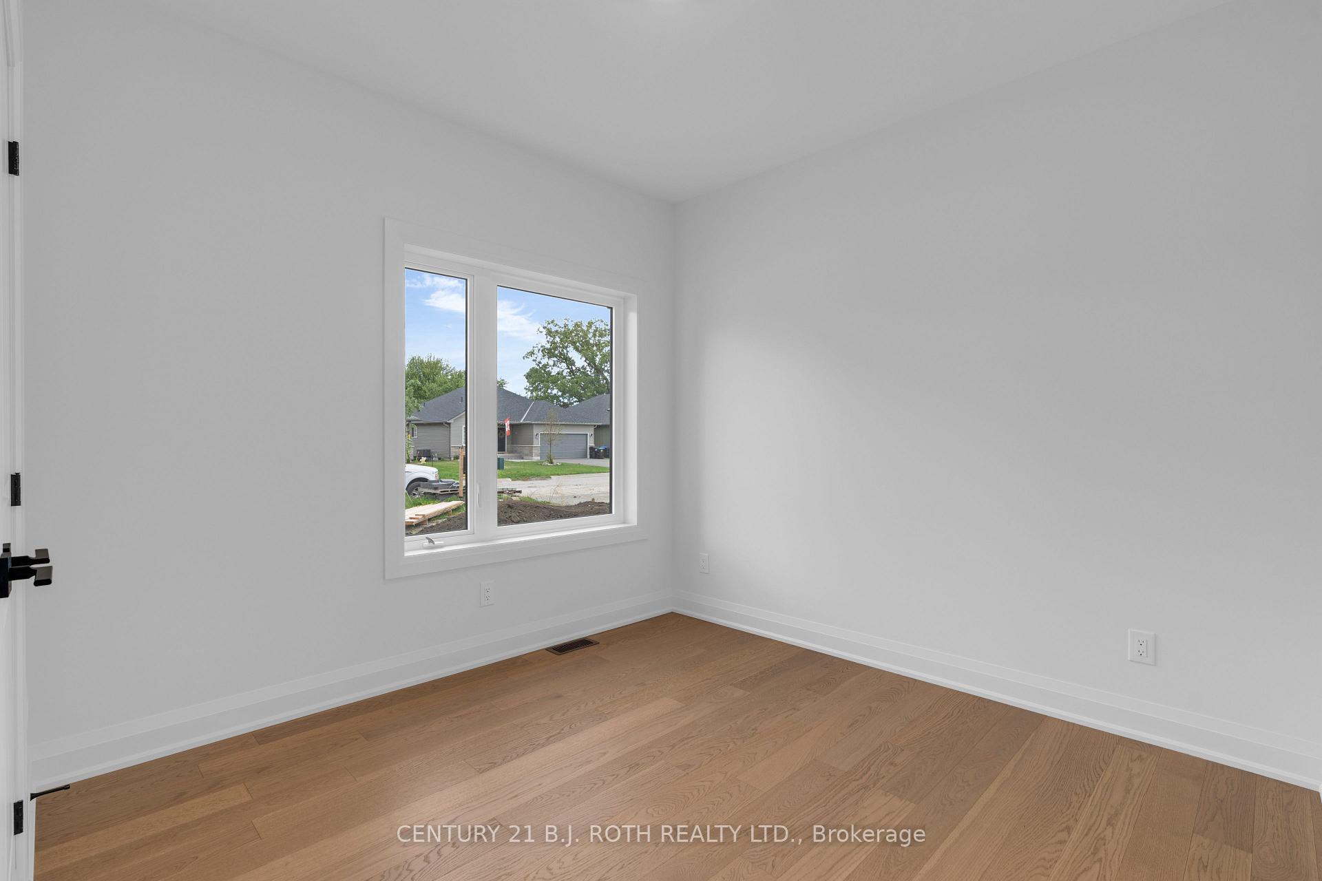 Photo 25 of 29 Harold Avenue, Severn, Coldwater — HOMEH