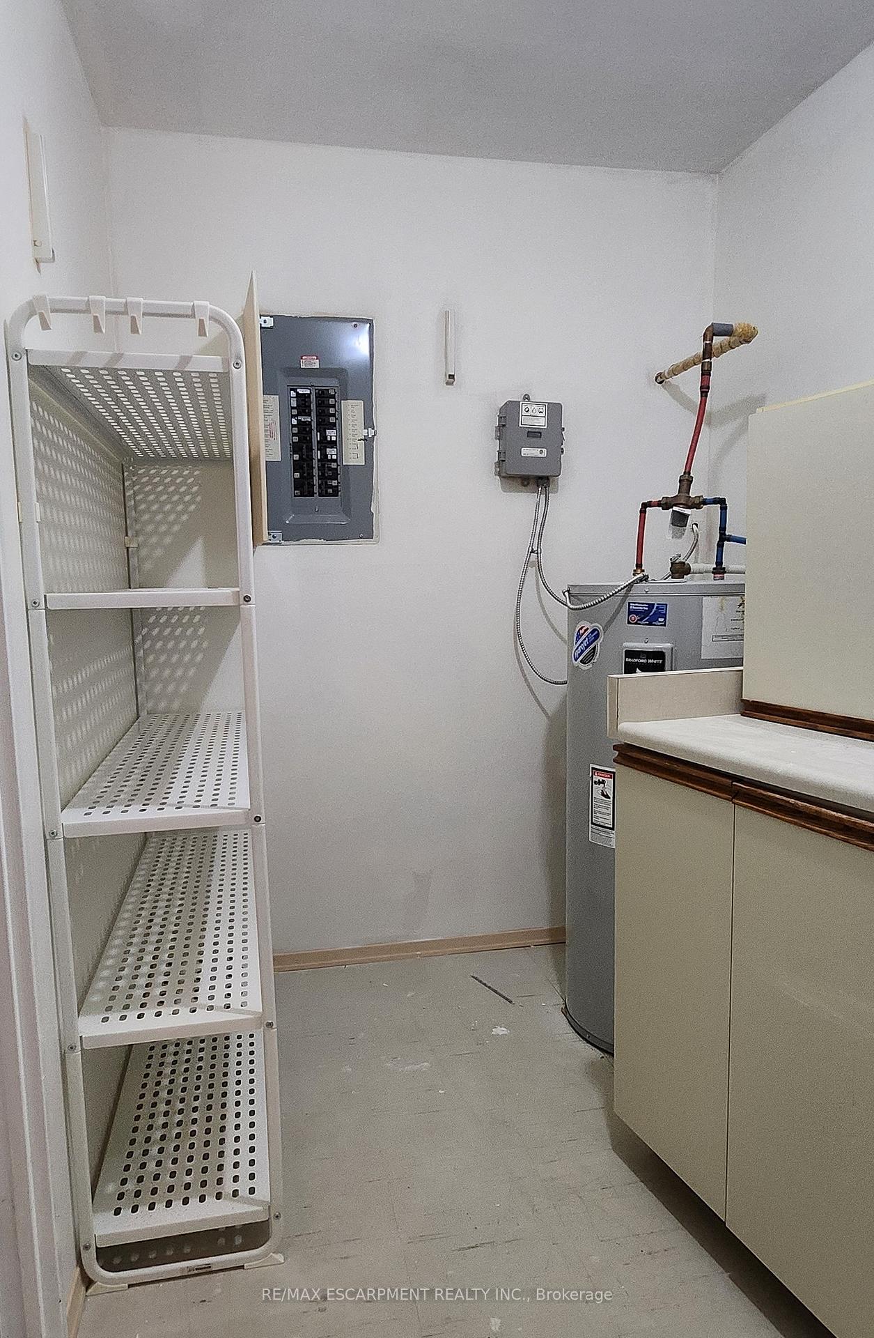 Photo 17 of Unit 501, 421 Fairview Drive, Brantford, Fairview - Brantford — HOMEH