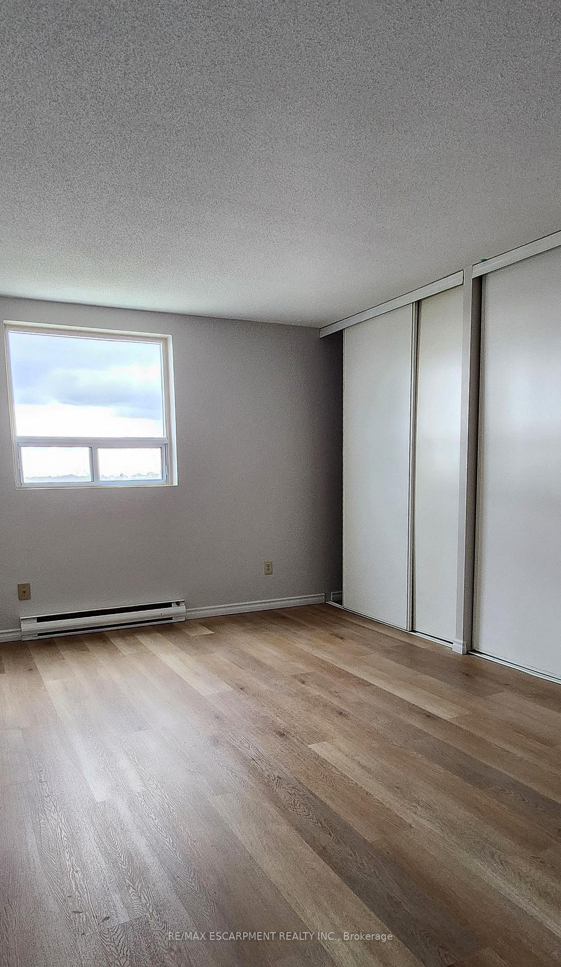 Photo 23 of Unit 501, 421 Fairview Drive, Brantford, Fairview - Brantford — HOMEH