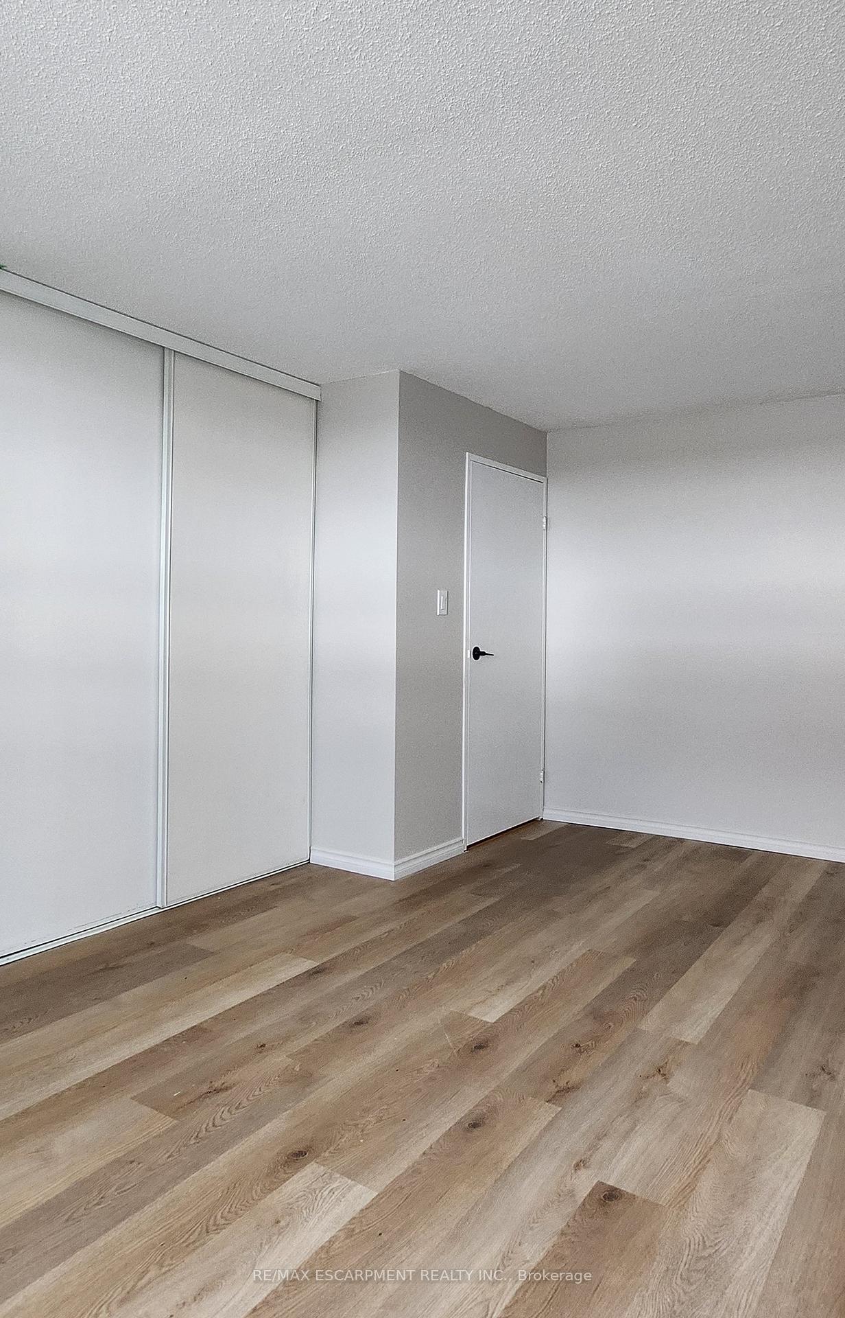Photo 25 of Unit 501, 421 Fairview Drive, Brantford, Fairview - Brantford — HOMEH