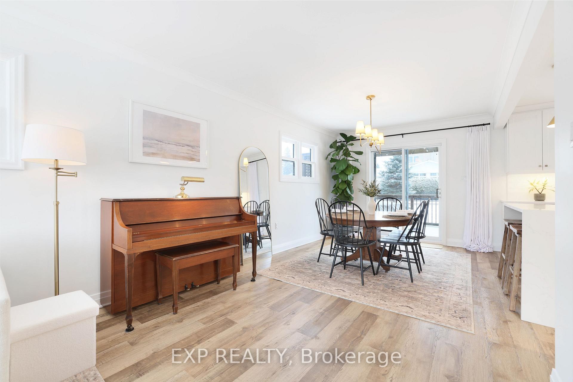 Photo 12 of 150 Stevenson Crescent, Renfrew, Renfrew — HOMEH