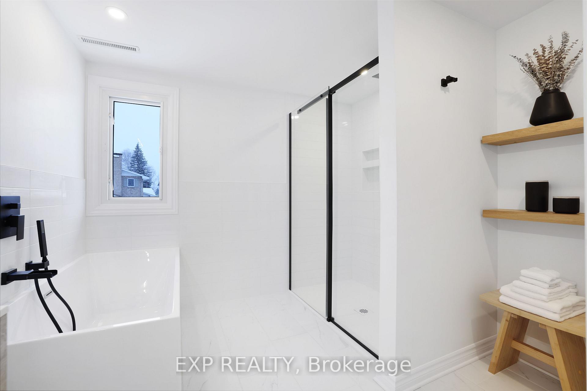 Photo 31 of 150 Stevenson Crescent, Renfrew, Renfrew — HOMEH