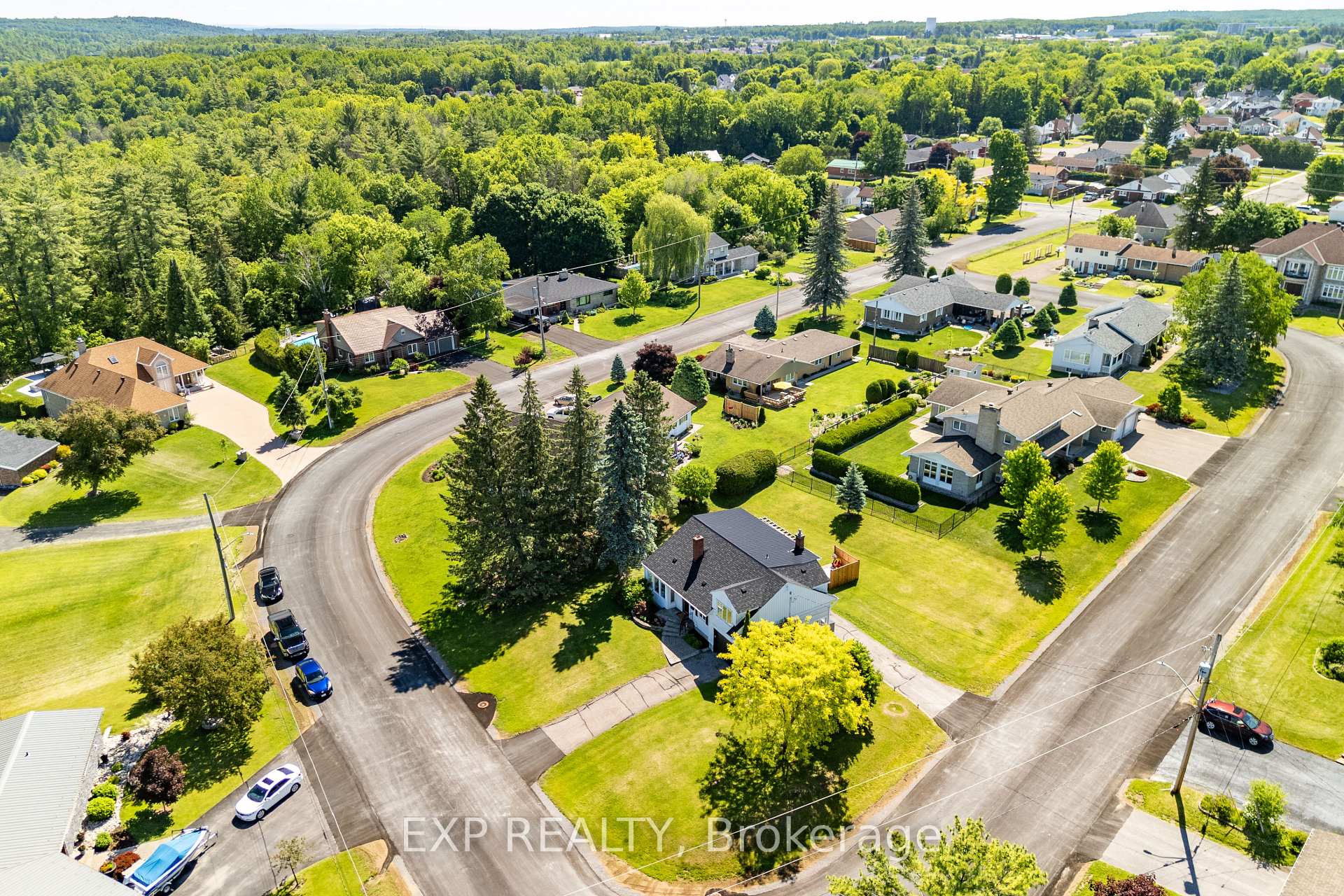 Photo 46 of 150 Stevenson Crescent, Renfrew, Renfrew — HOMEH