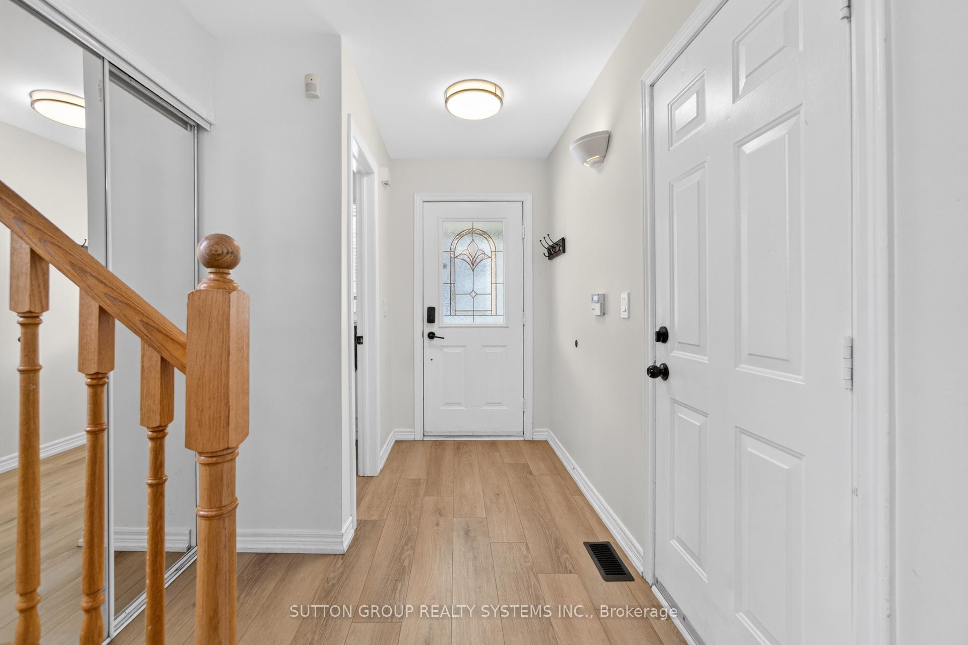 Photo 6 of Unit 35, 2871 Darien Road, Burlington, Rose — HOMEH