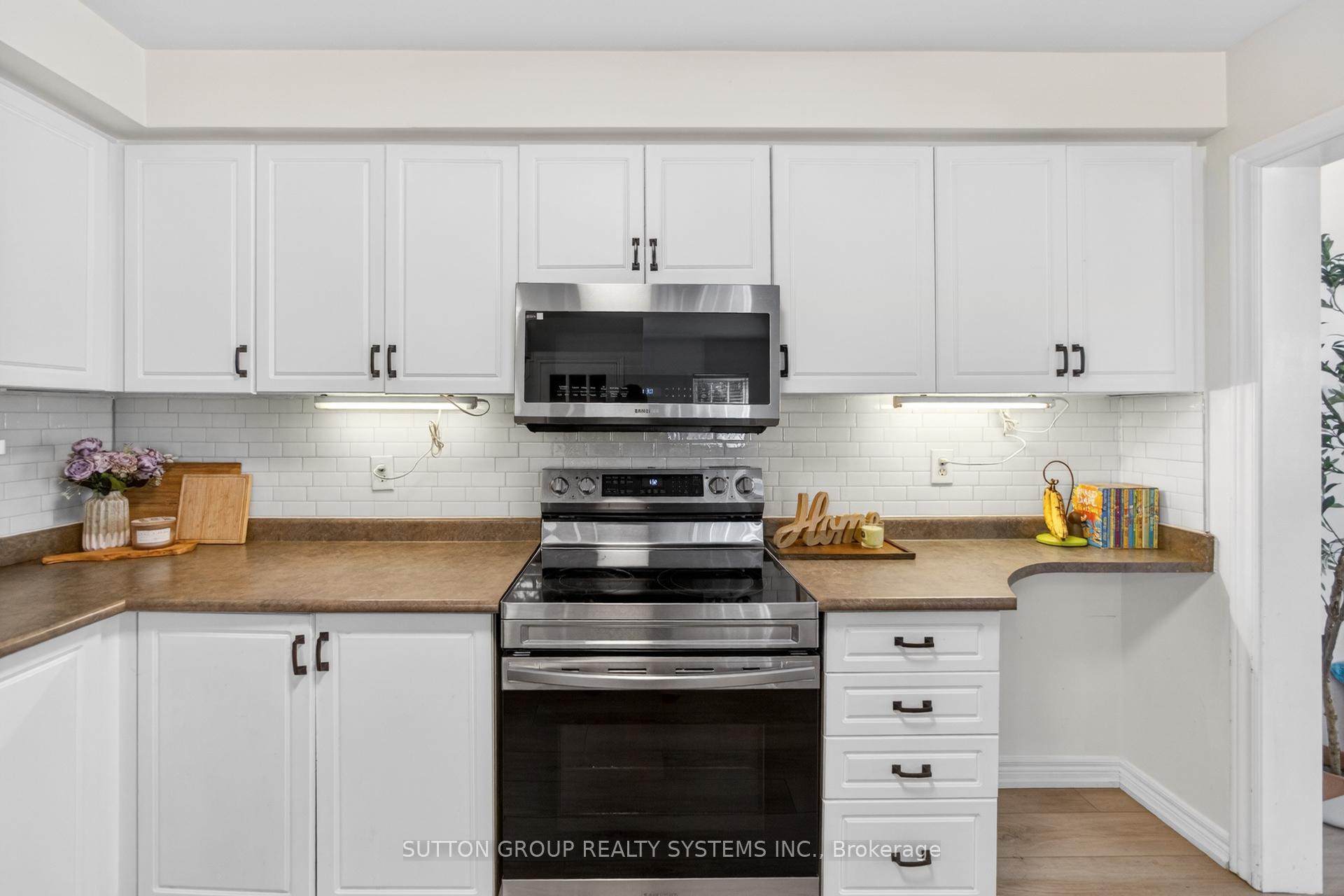 Photo 19 of Unit 35, 2871 Darien Road, Burlington, Rose — HOMEH