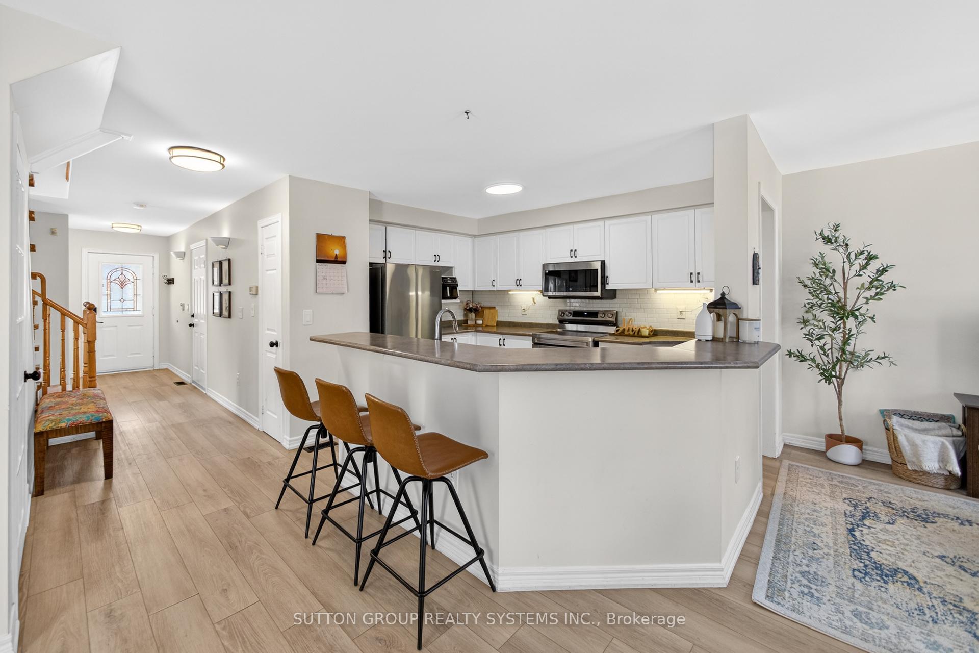 Photo 22 of Unit 35, 2871 Darien Road, Burlington, Rose — HOMEH