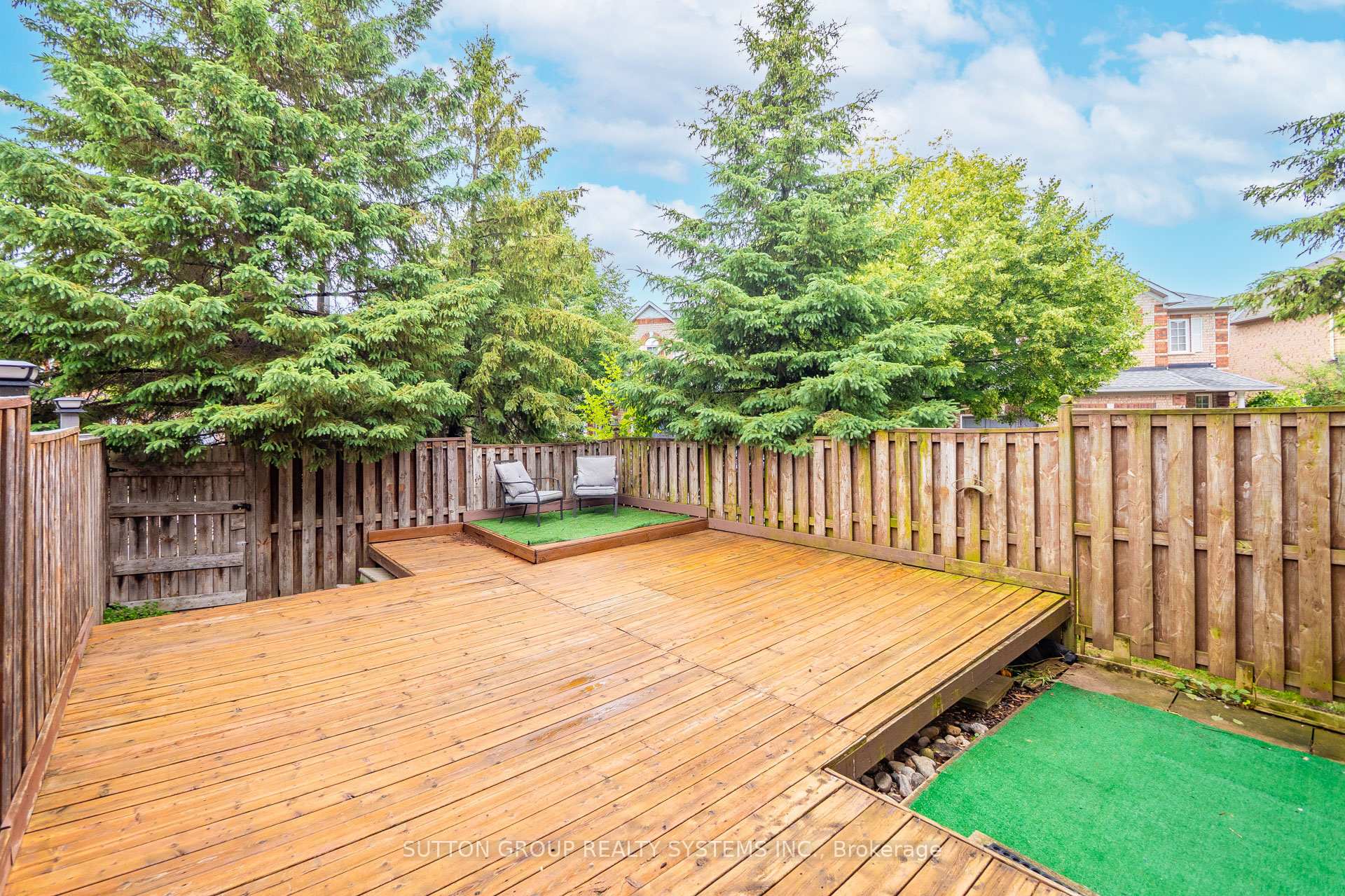 Photo 42 of Unit 35, 2871 Darien Road, Burlington, Rose — HOMEH