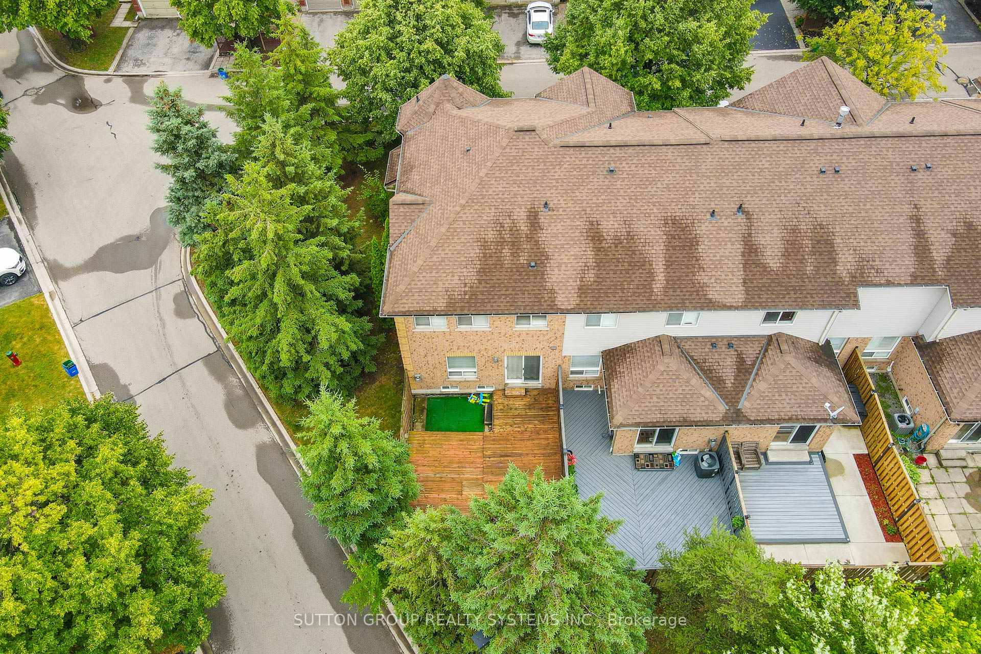 Photo 44 of Unit 35, 2871 Darien Road, Burlington, Rose — HOMEH