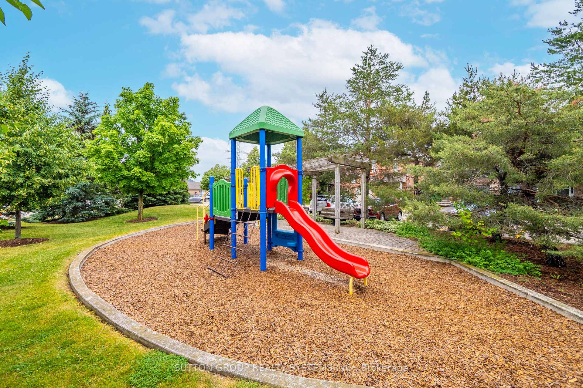 Photo 45 of Unit 35, 2871 Darien Road, Burlington, Rose — HOMEH