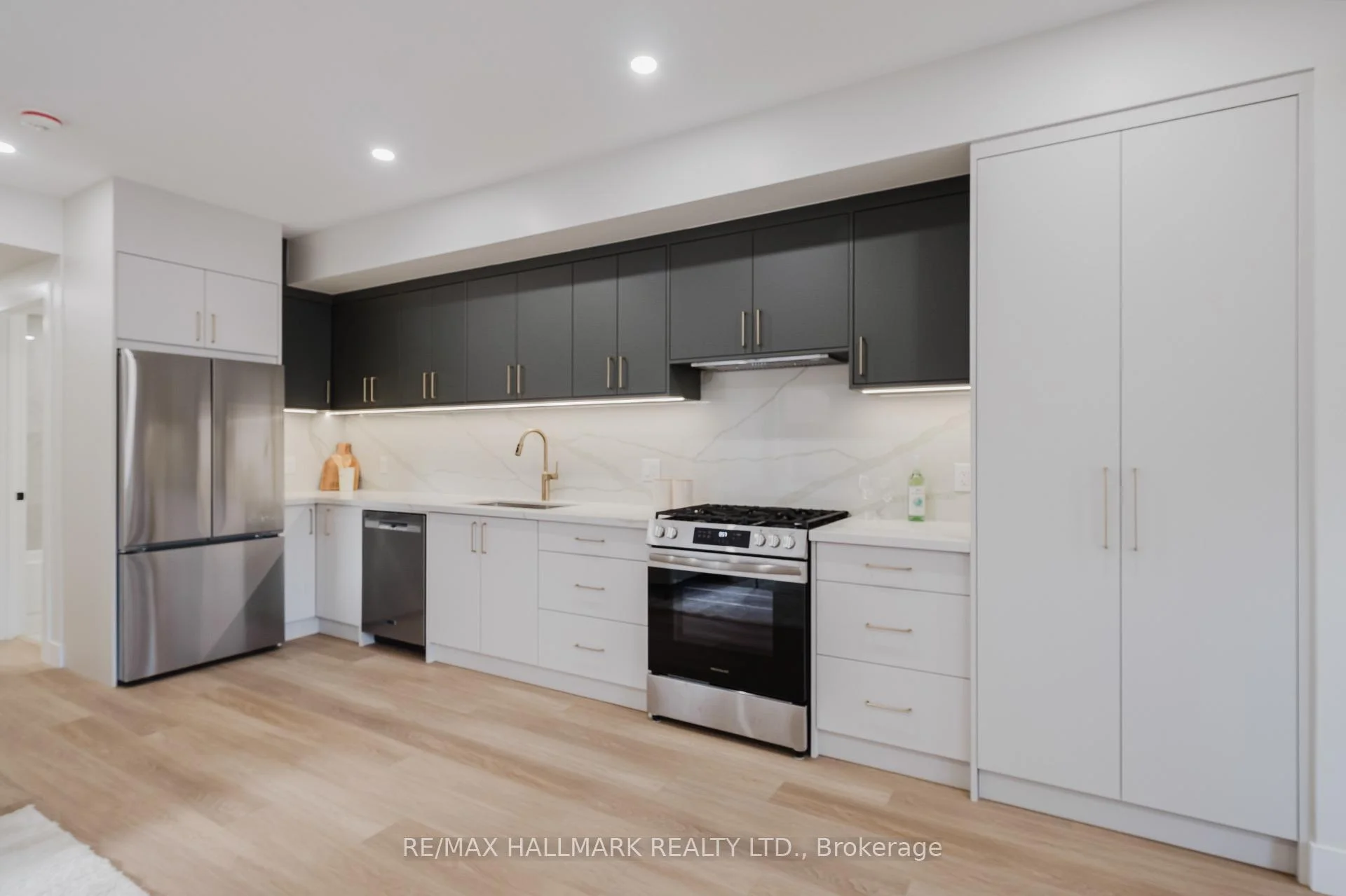 Photo 8 of Unit 1, 37 Milverton Boulevard, Toronto, Danforth — HOMEH