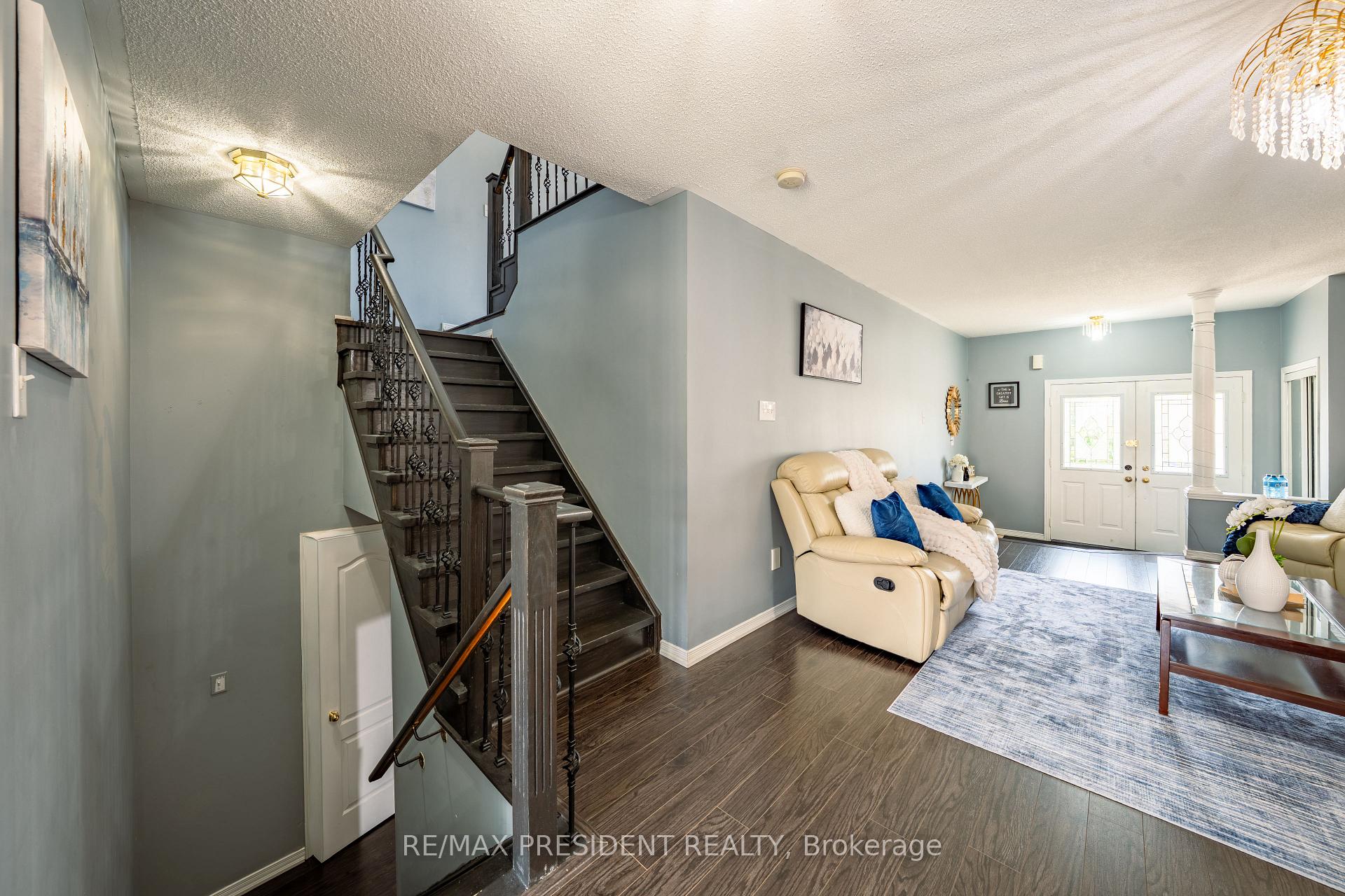 Photo 21 of 4 Redfinch Way, Brampton, Fletcher's Meadow — HOMEH